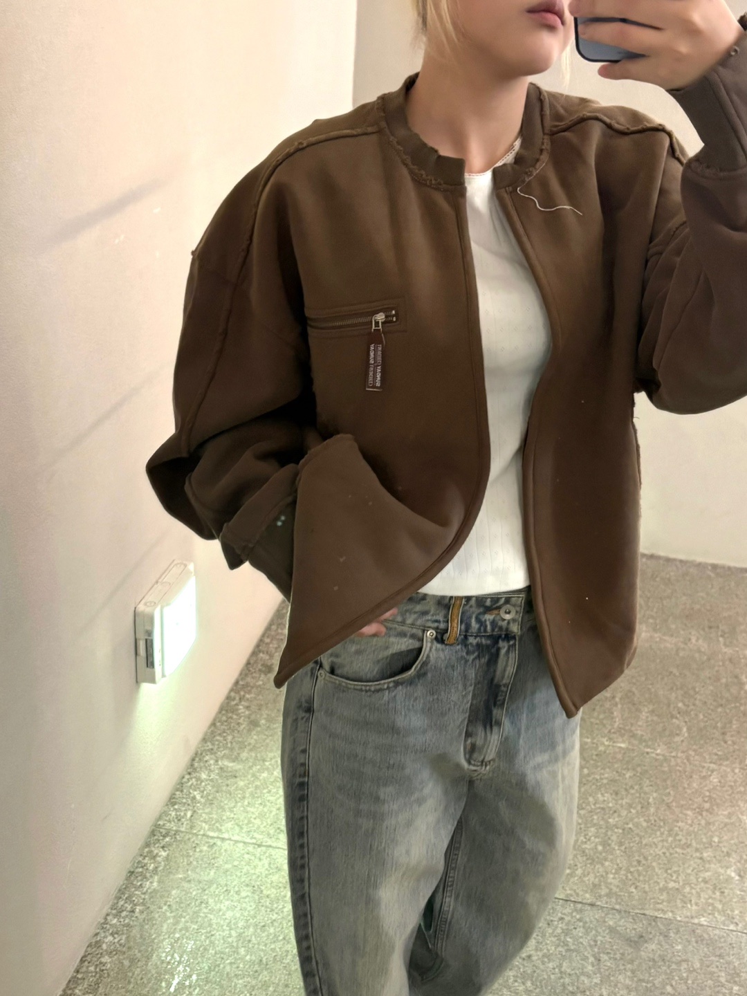 Sunday Ceremony Painted Sweat Bomber Jacket - Khaki Brown, Sunday Ceremony Vintage Japanese Denim Jeans - Light Blue 착용 스타일