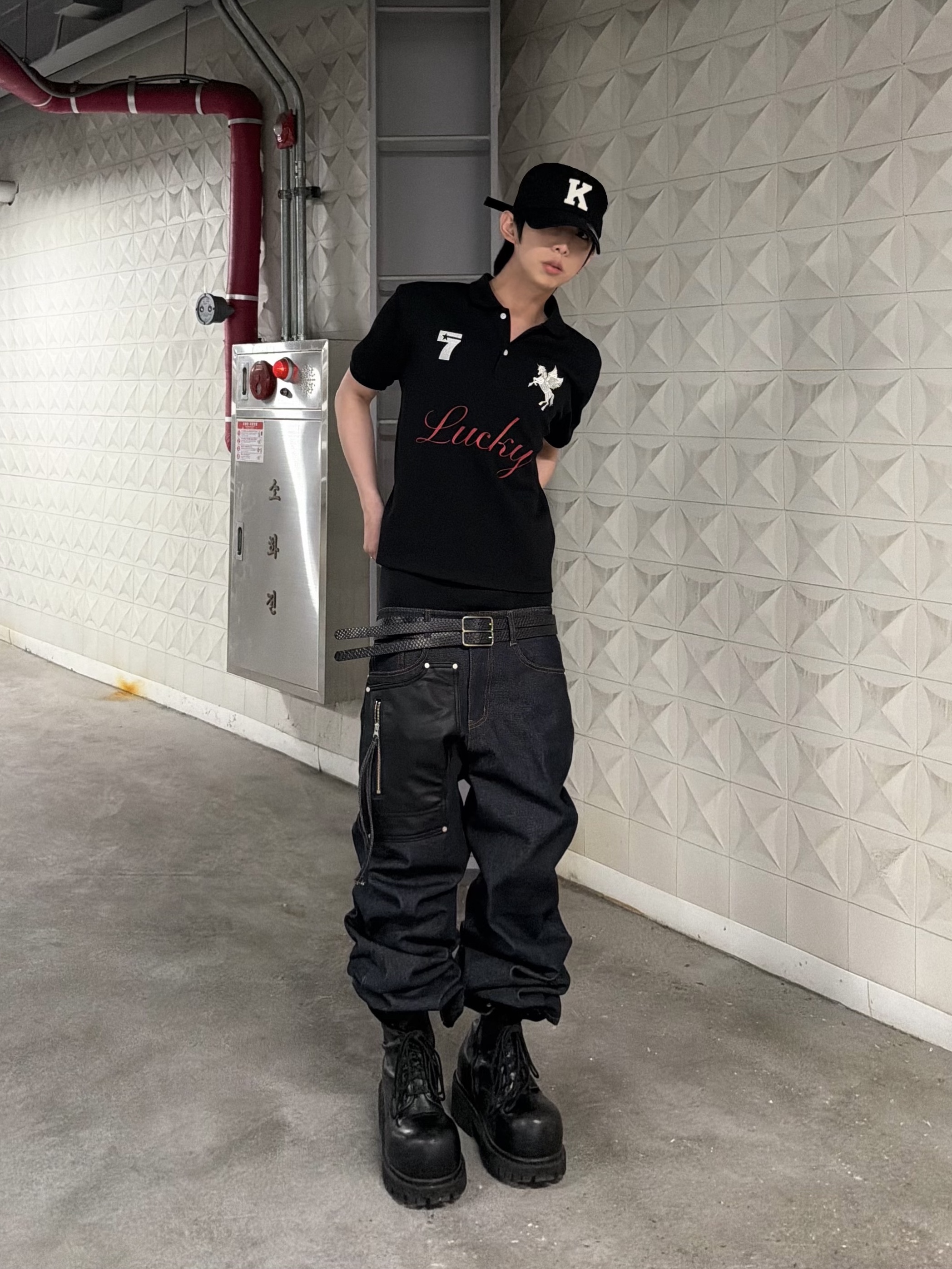 [KREAM 단독] Kamien x KOIN SEOUL K Logo Ball Cap Black, Kamien x KOIN SEOUL K Logo Ball Cap Black 착용 스타일 - 1