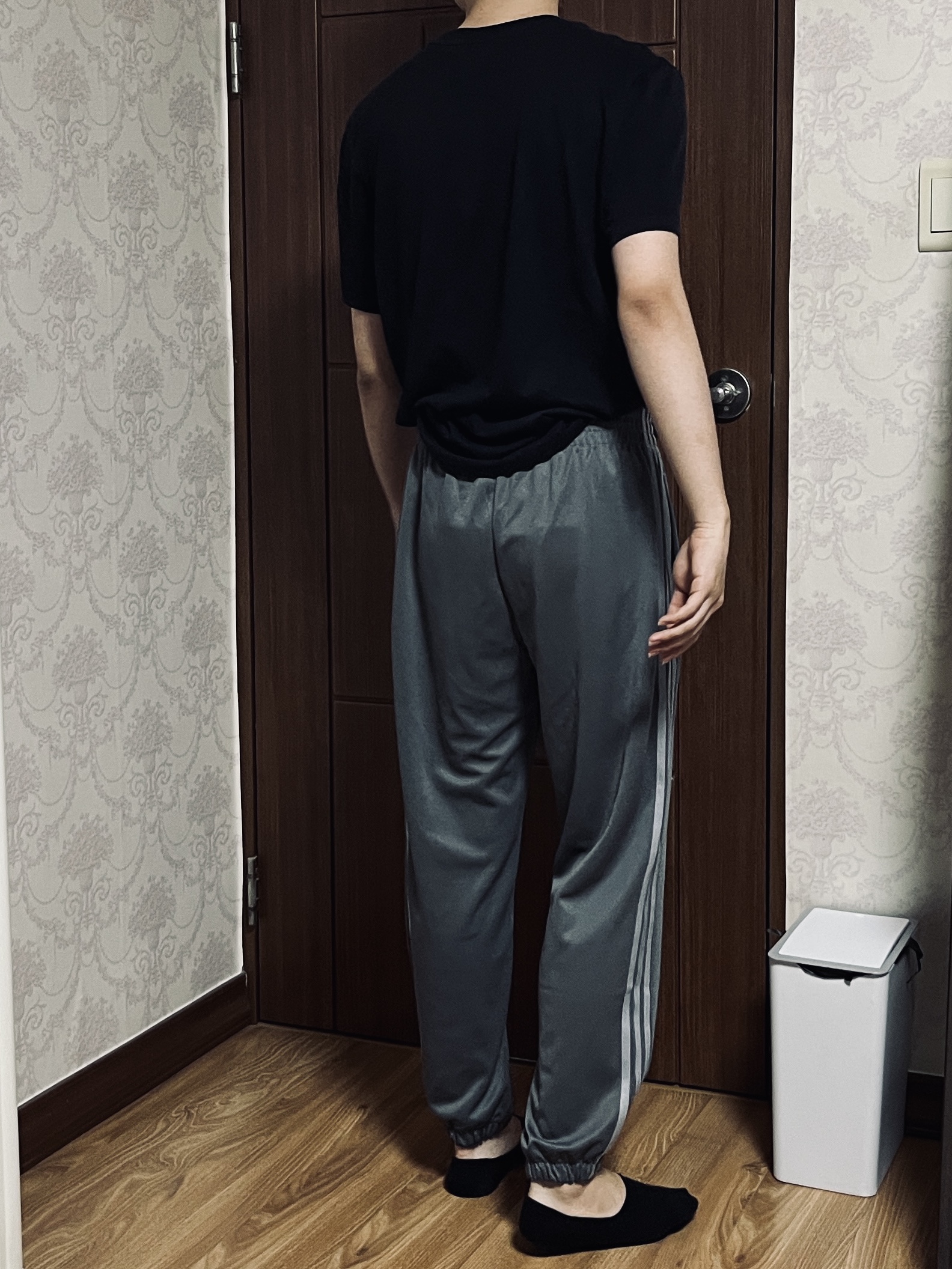 Millo Archive Original Cotton T-Shirts Black 착용 스타일