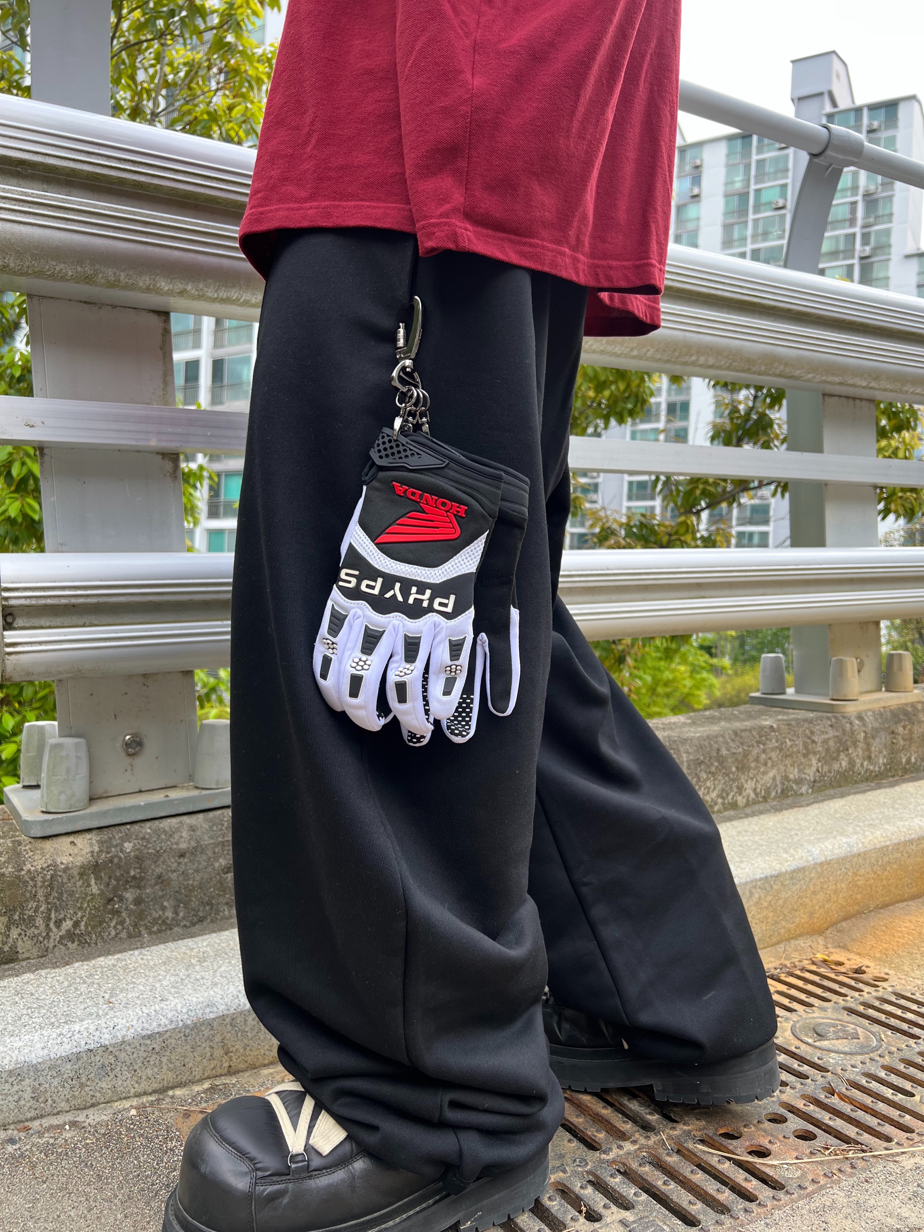 ROARINGRAD Layred PK Long Sleeve Burgundy, DEFINE Special Project Curved Sweat Pants Mono Black 착용 스타일 - 3