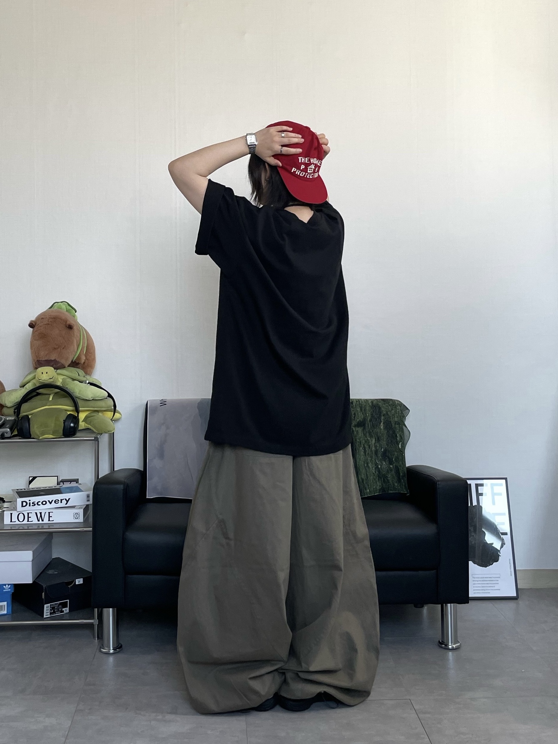 POTS H.P 5panel Cap Red, (W) Keen Newport H2 Triple Black 착용 스타일 - 1