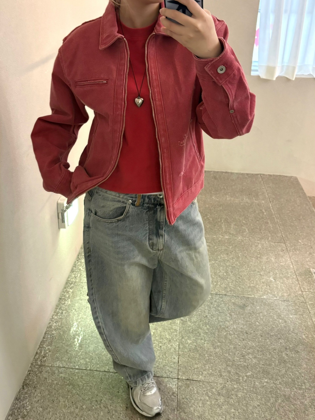 Sunday Ceremony Damage Washed Work Jacket - Red, Sunday Ceremony Vintage Japanese Denim Jeans - Light Blue 착용 스타일 - 1