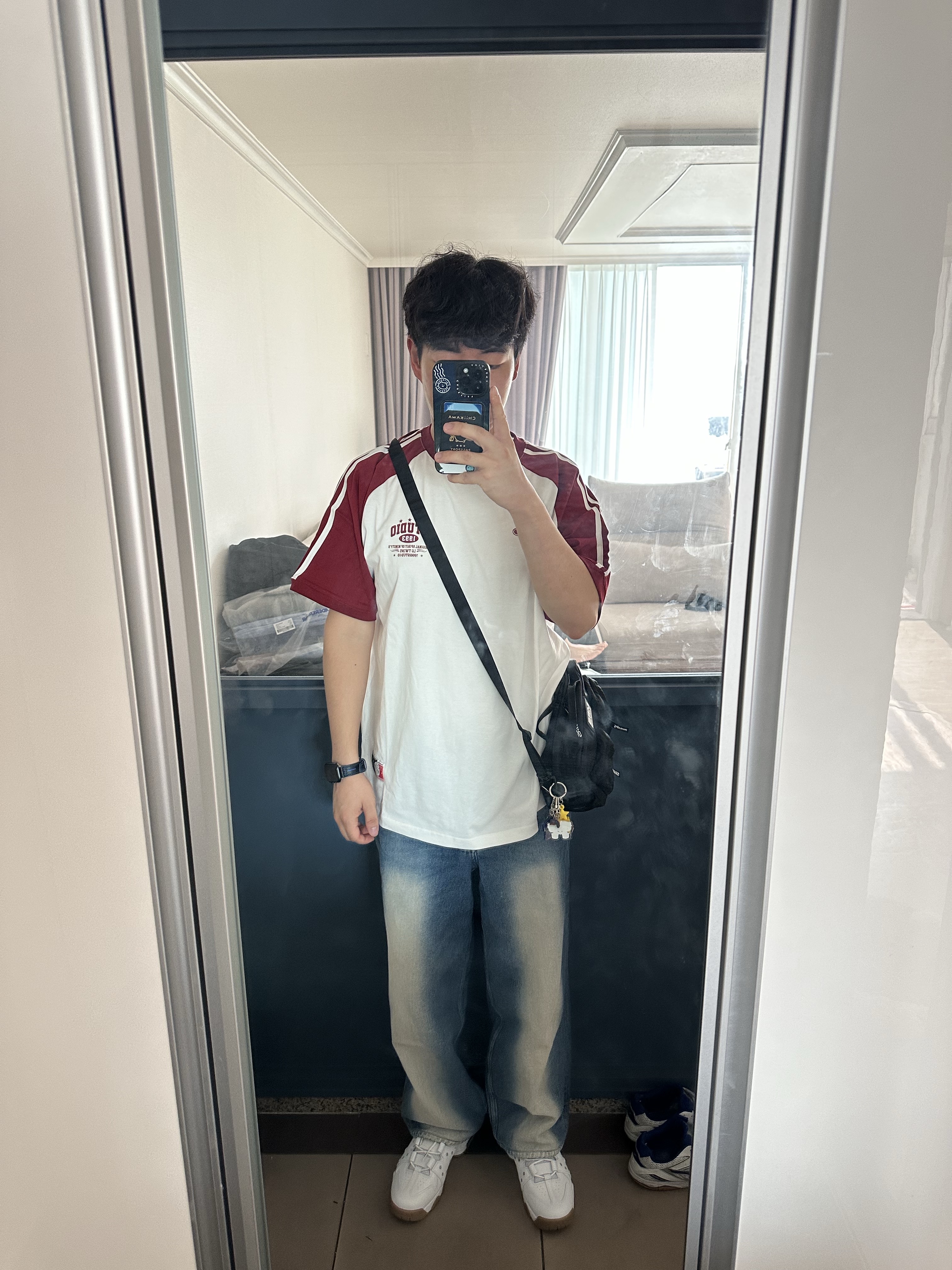 Satur Brooklyn Newtro Wide Pants Washed Denim Blue, Nike x Supreme SB Air Max 2 CB 94 Low White Varsity Red White Gum Light Brown 착용 스타일