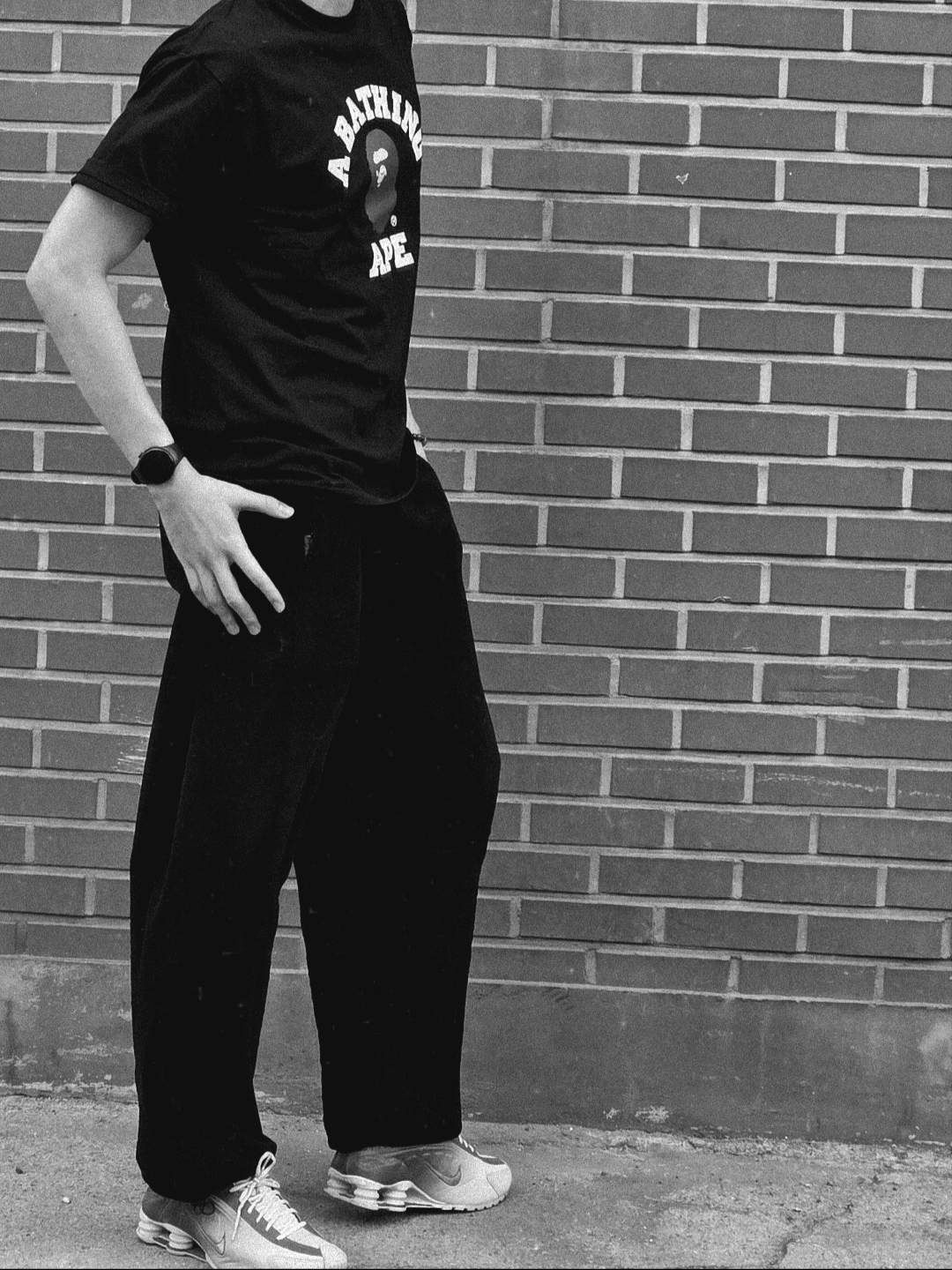 BAPE College T-Shirt Black 착용 스타일 - 2