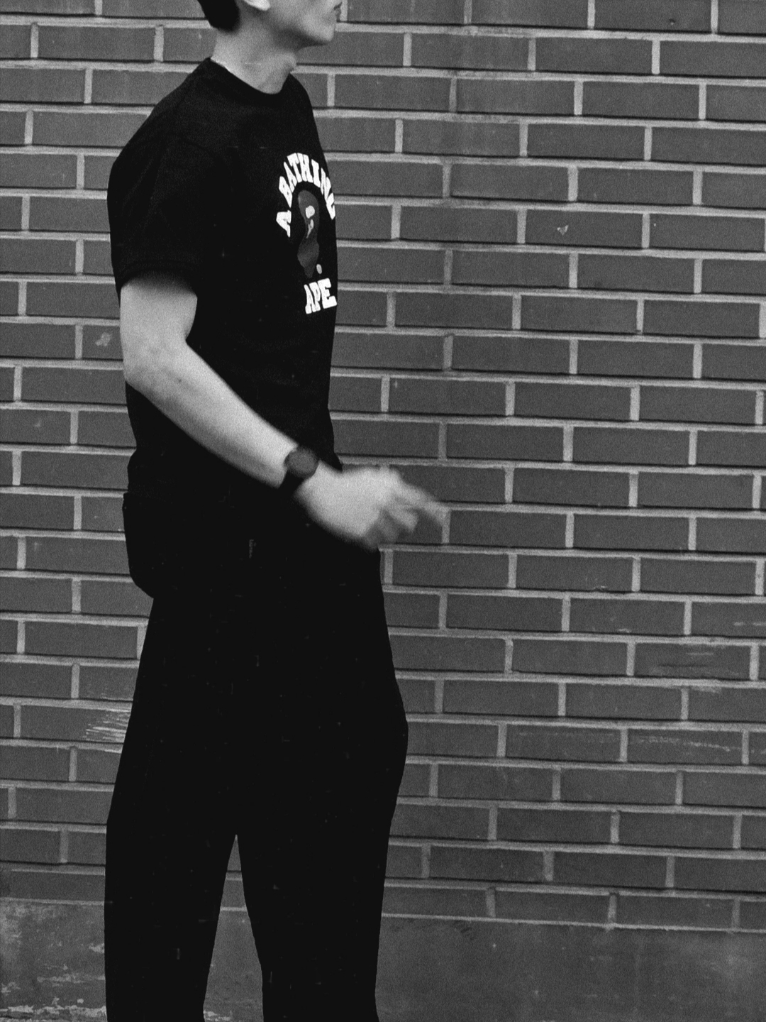 BAPE College T-Shirt Black 착용 스타일 - 1