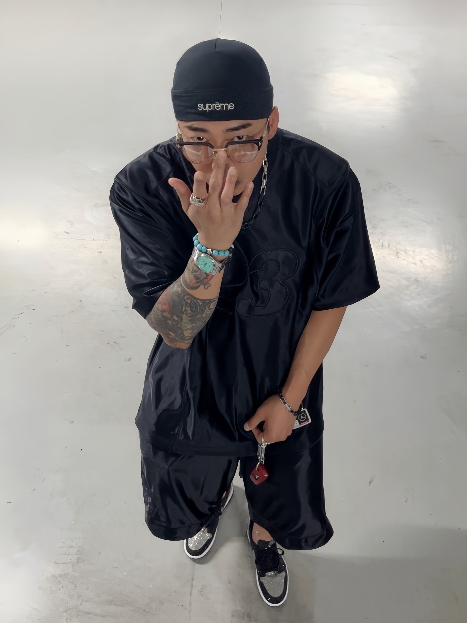 Supreme x Jordan Warm Up Jersey Black - 24FW, Supreme x Jordan Warm Up Shorts Black - 24FW 착용 스타일 - 1