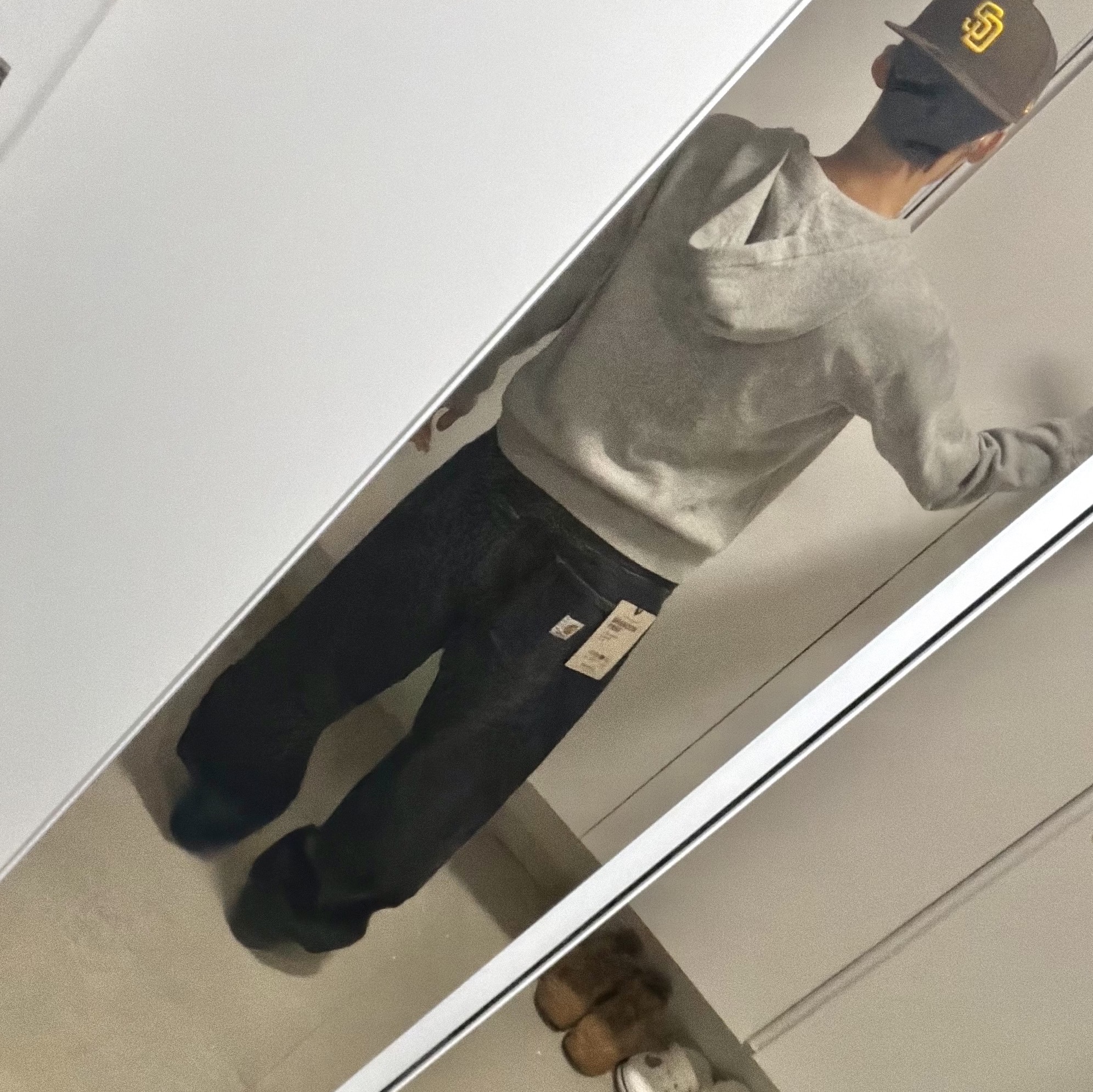 Nike Air Force 1 '07 Low Triple Black, Carhartt WIP Brandon Pants Black Stone Washed 착용 스타일 - 2
