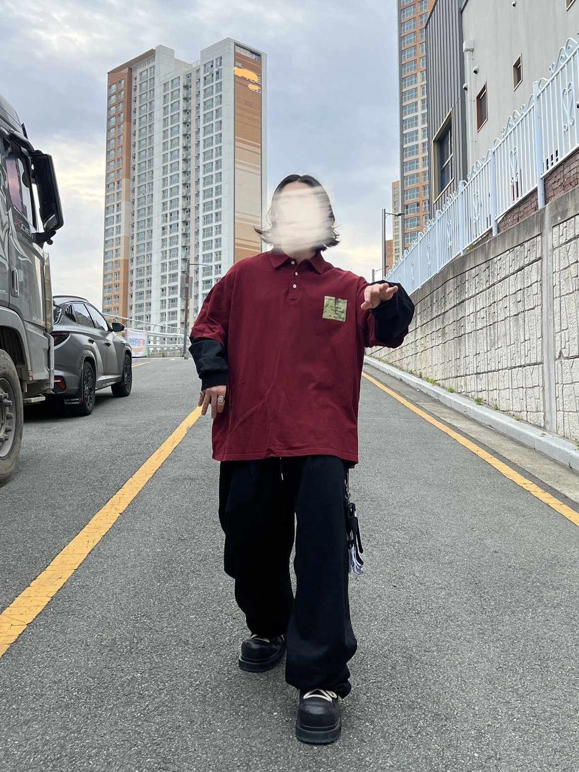 ROARINGRAD Layred PK Long Sleeve Burgundy, DEFINE Special Project Curved Sweat Pants Mono Black 착용 스타일 - 4