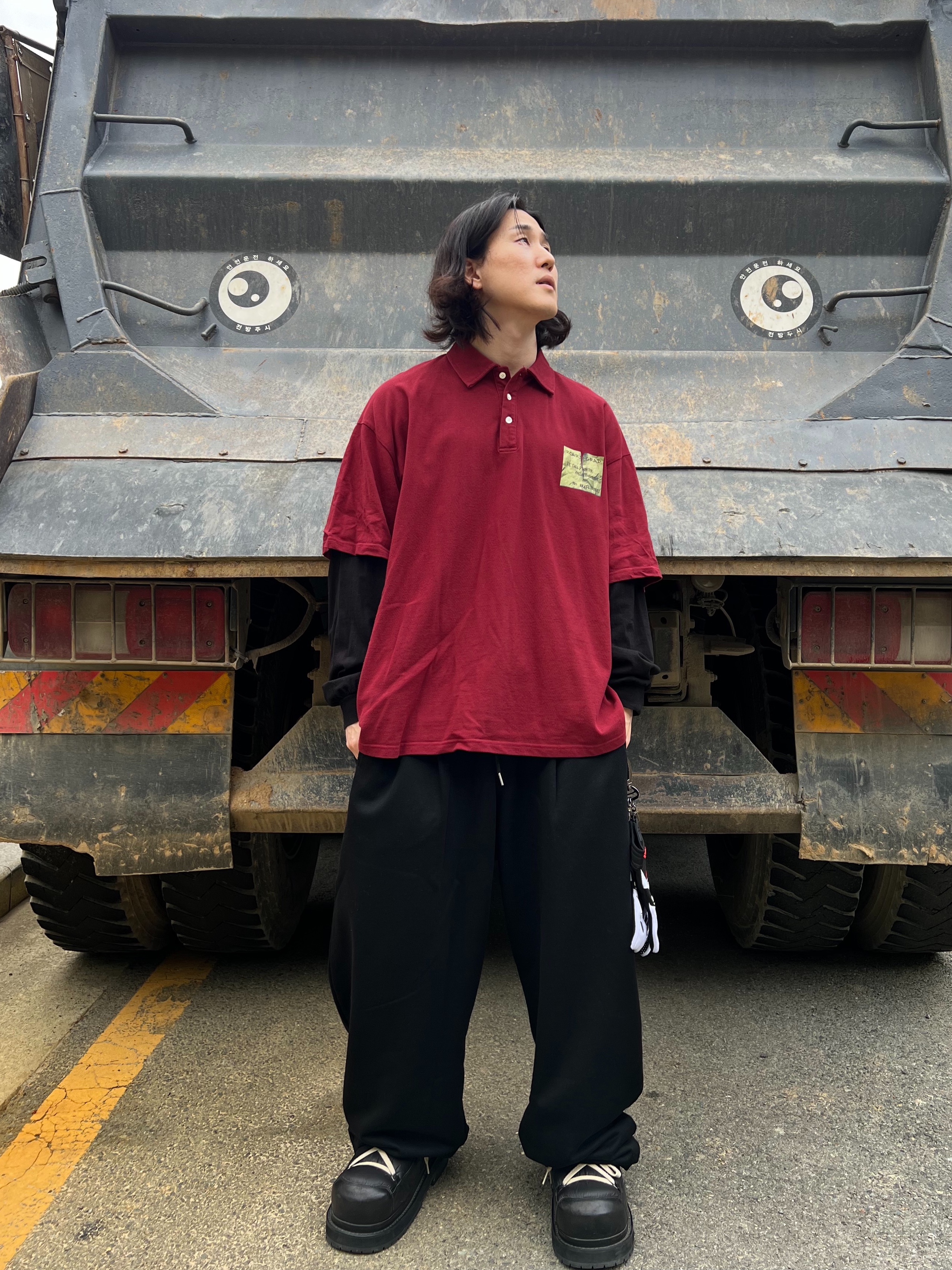 ROARINGRAD Layred PK Long Sleeve Burgundy, DEFINE Special Project Curved Sweat Pants Mono Black 착용 스타일 - 1