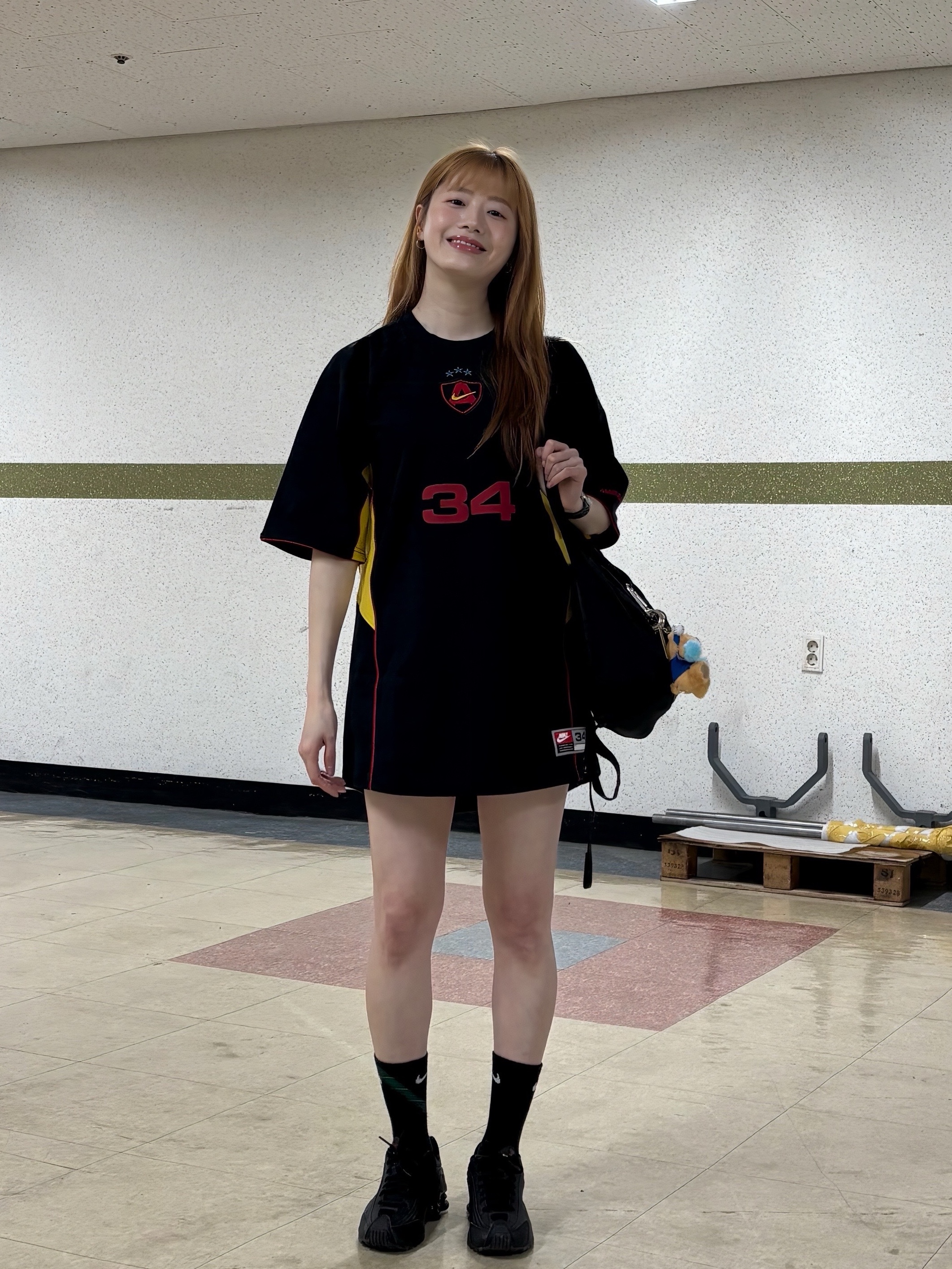 Nike x Ambush Jersey Top Black - Asia, (W) Nike Shox R4 Black 착용 스타일 - 7