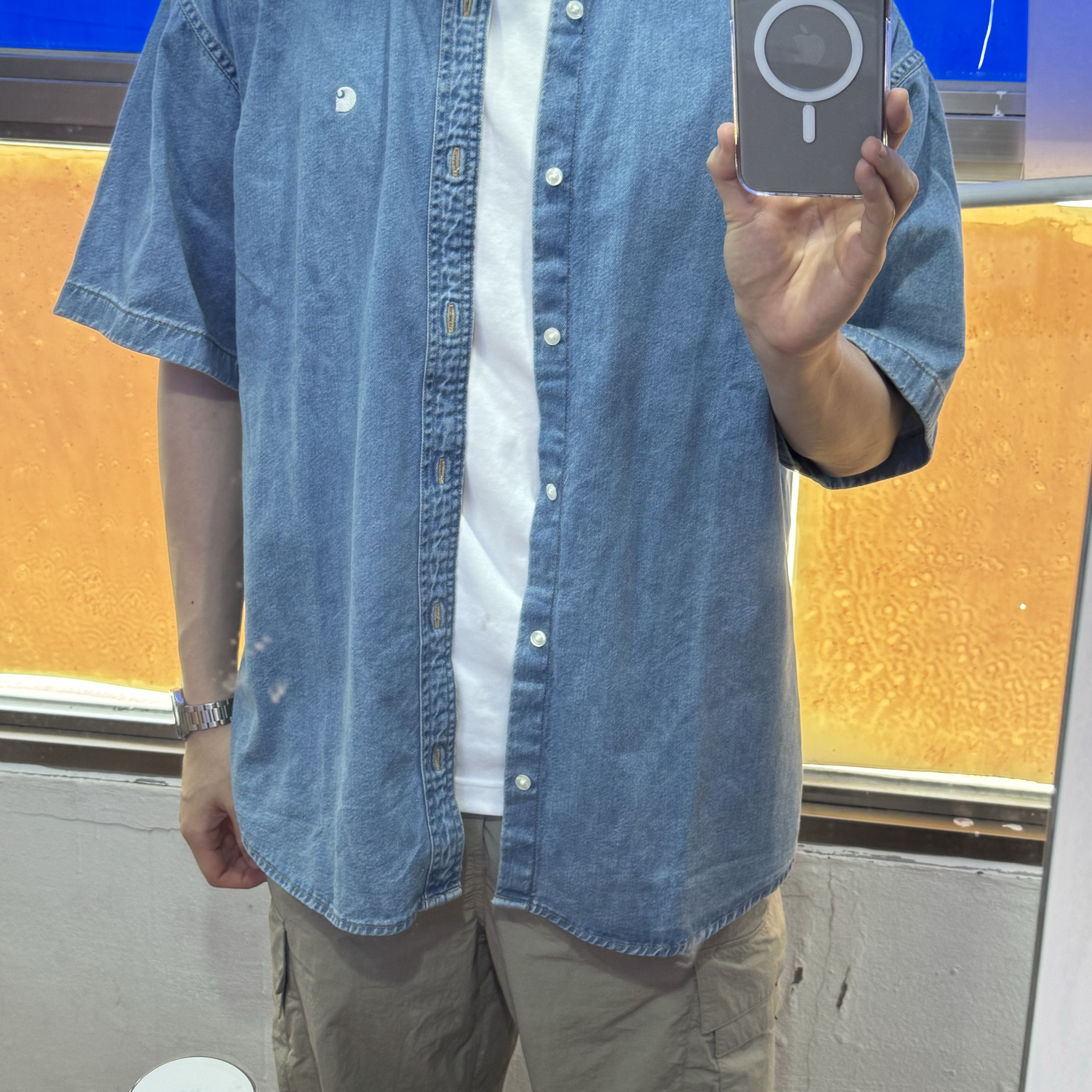 Carhartt WIP S/S Lucas Shirt Blue Bleached 착용 스타일 - 2