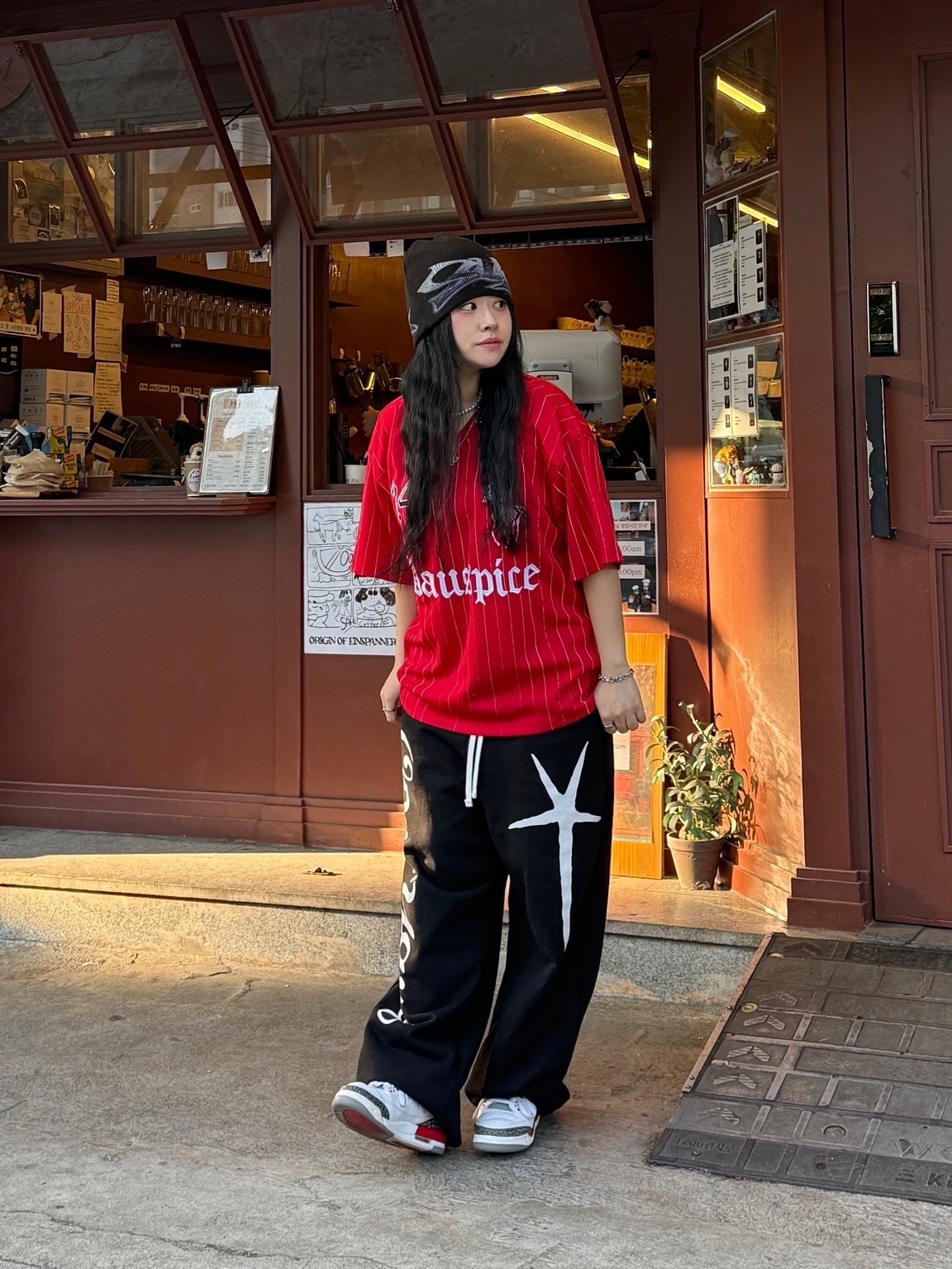 Supreme Tag Beanie Black - 25FW, Jordan 3 Retro Fire Red 2022 착용 스타일