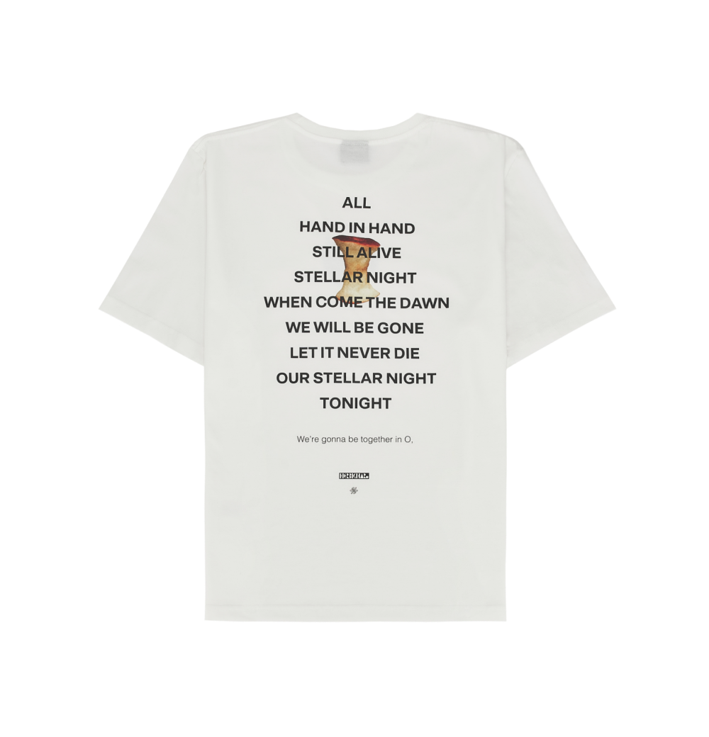 화이트 애플 하트 티셔츠(WHITE_ APPLE HEART T-SHIRT)