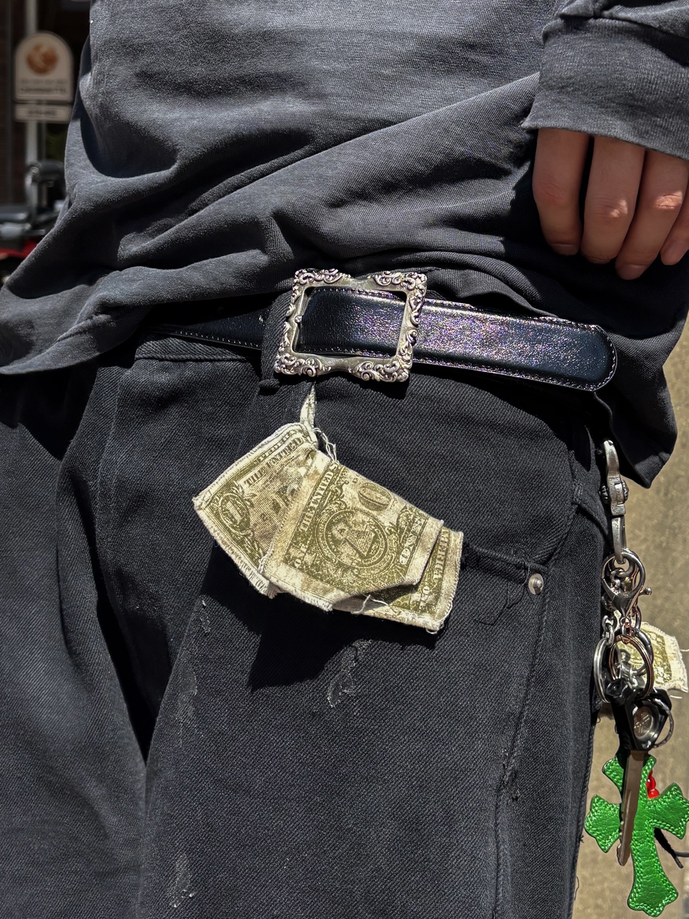 Hommless $13 Bill Pocket Pants Black, Rick Owens Vintage Sneakers Forest Milk 착용 스타일 - 4