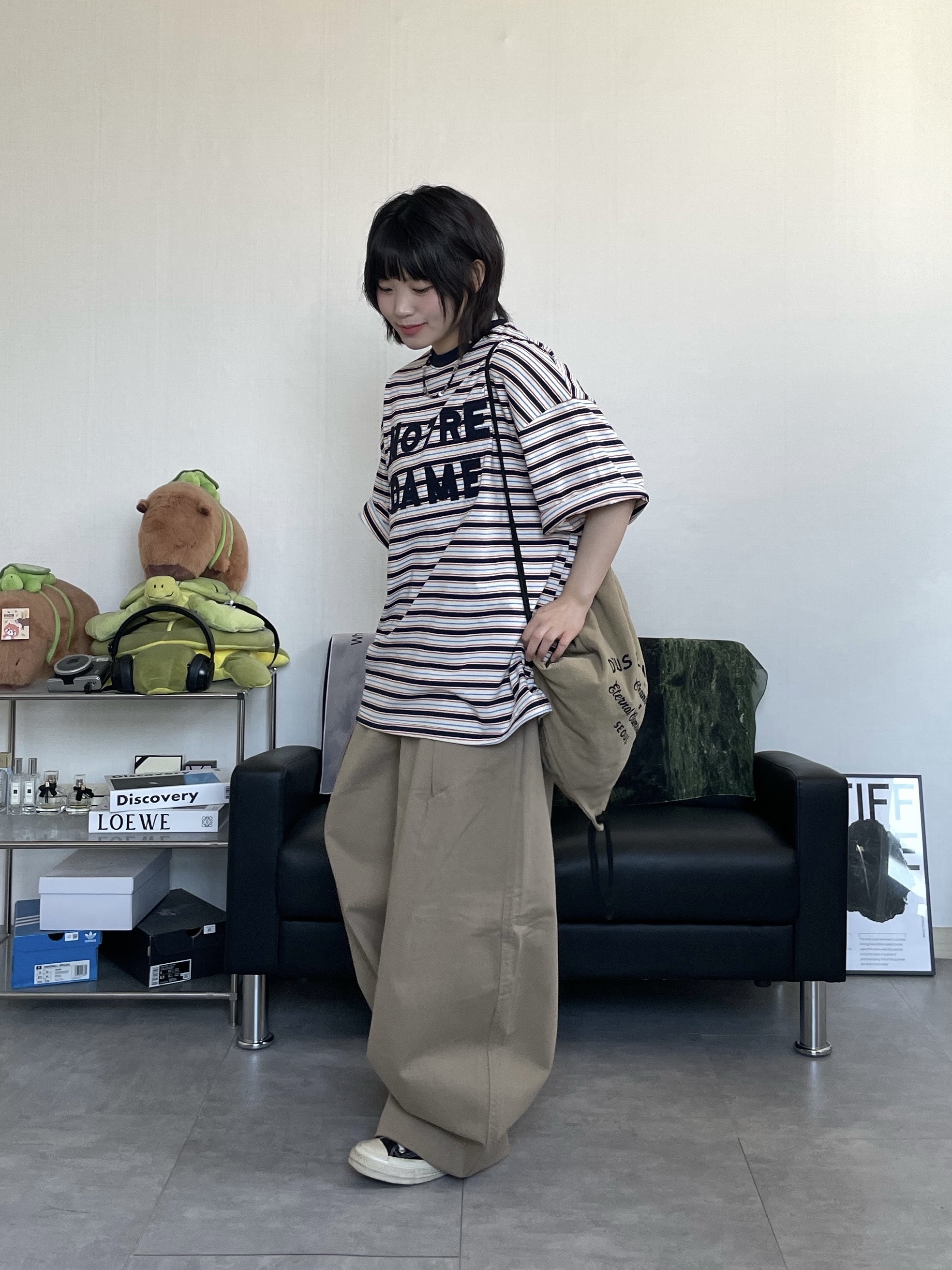 Deus Ex Machina String Bag Tan 착용 스타일 - 5