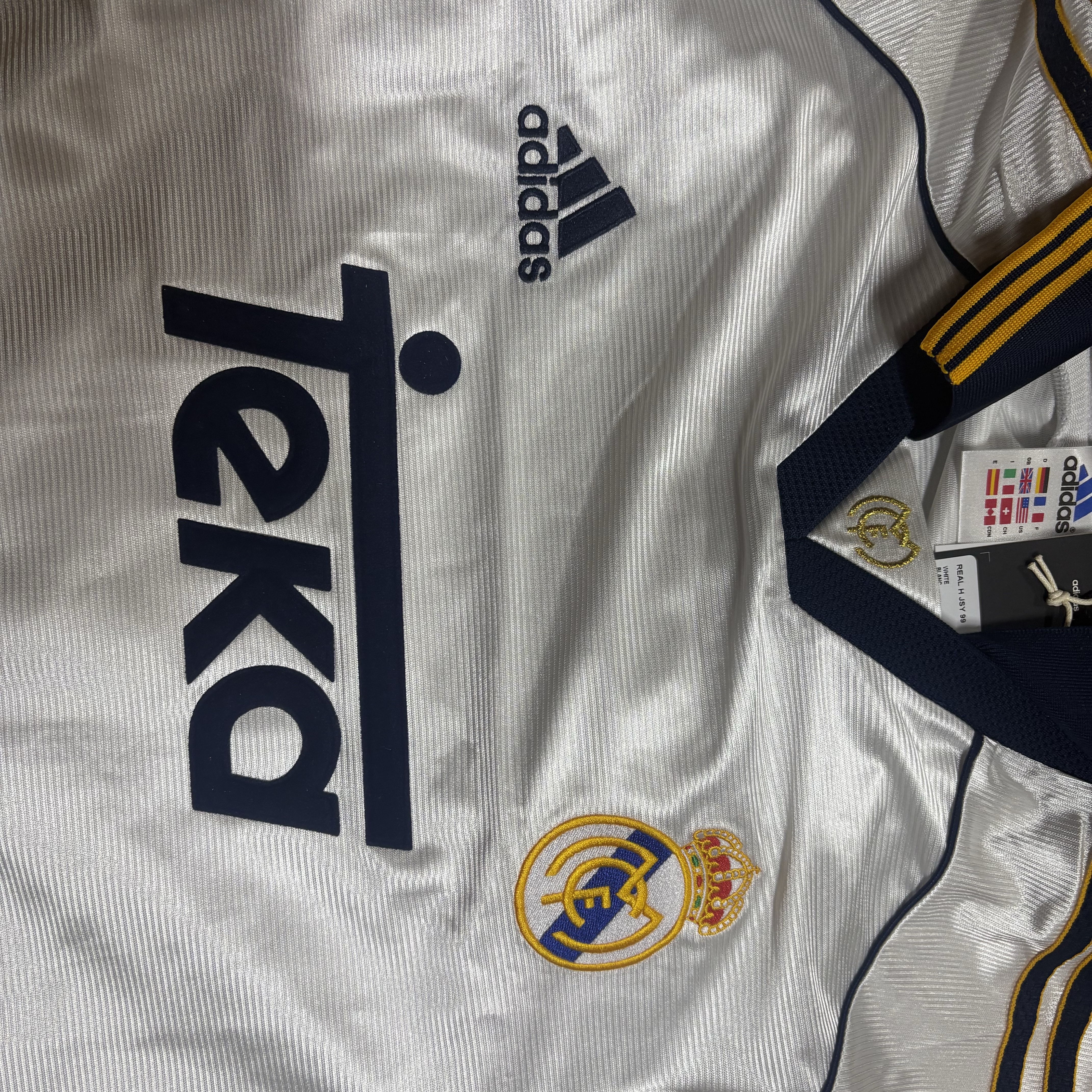 Adidas Real Madrid 99/00 Home Jersey White - KR Sizing (Non Marking Ver.) 착용 스타일 - 2