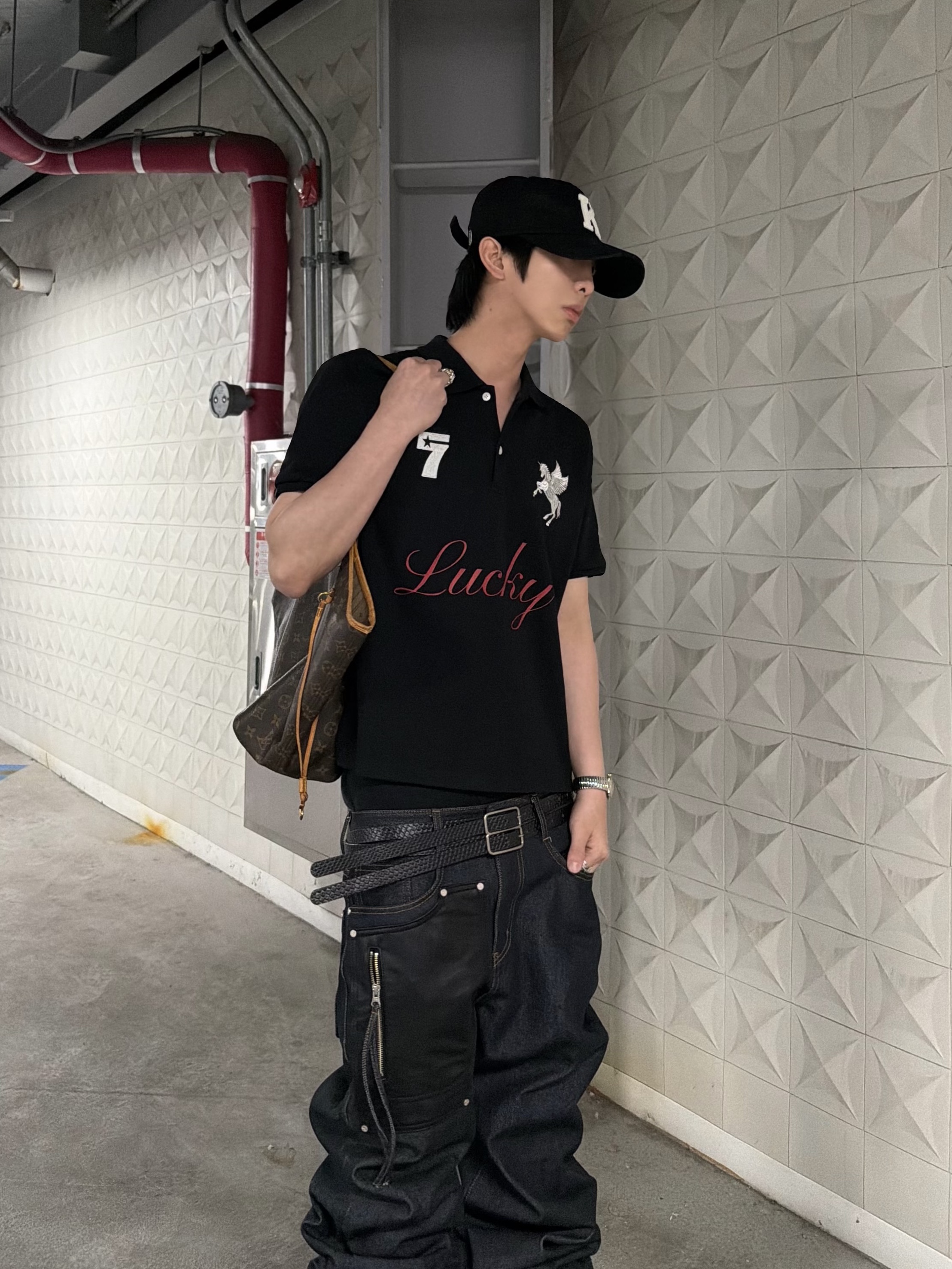[KREAM 단독] Kamien x KOIN SEOUL K Logo Ball Cap Black, Kamien x KOIN SEOUL K Logo Ball Cap Black 착용 스타일 - 3