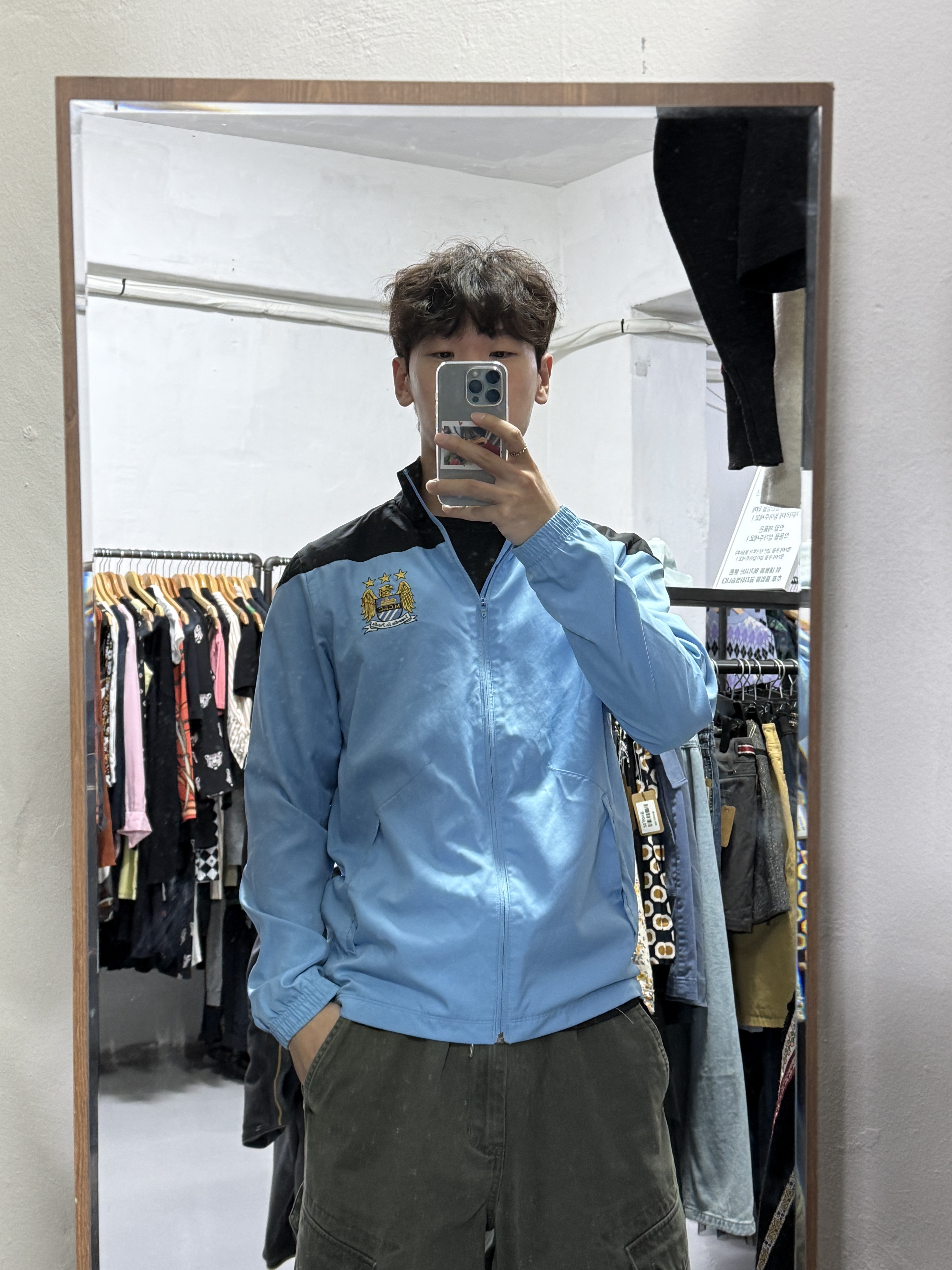 Puma Manchester City 2025/26 Home Replica Jersey Team Light Blue (Non Marking Ver.), Puma Manchester City 2022/23 All Weather Jacket Team Light Blue 착용 스타일
