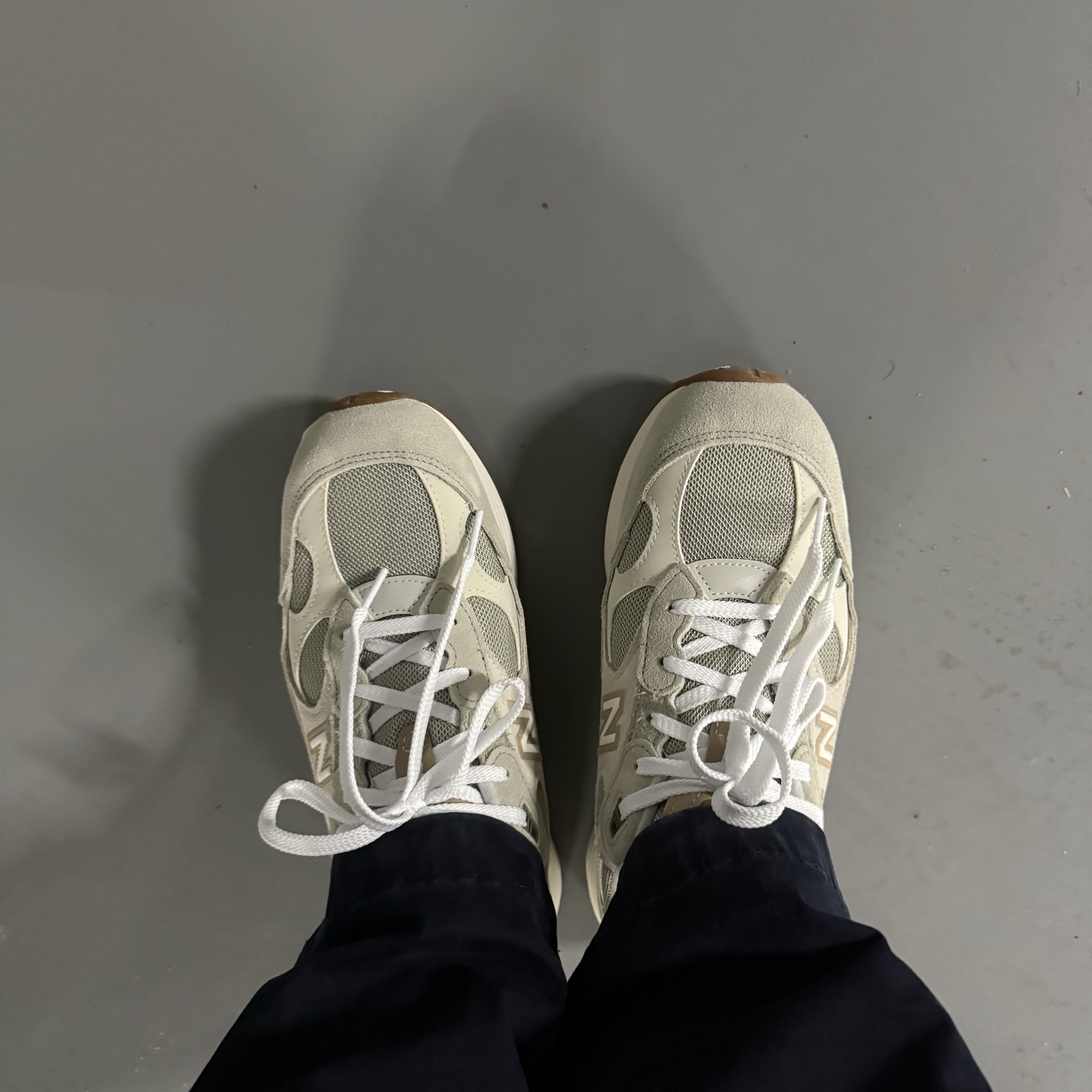 New Balance x Teddy Santis 992 Made in USA Olivine Incense 착용 스타일