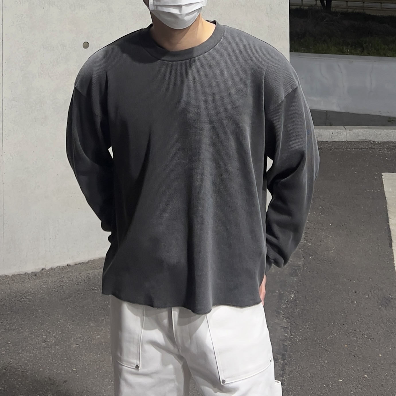Oakley Factory Team x Brain Dead Flesh White Birch 착용 스타일 - 2
