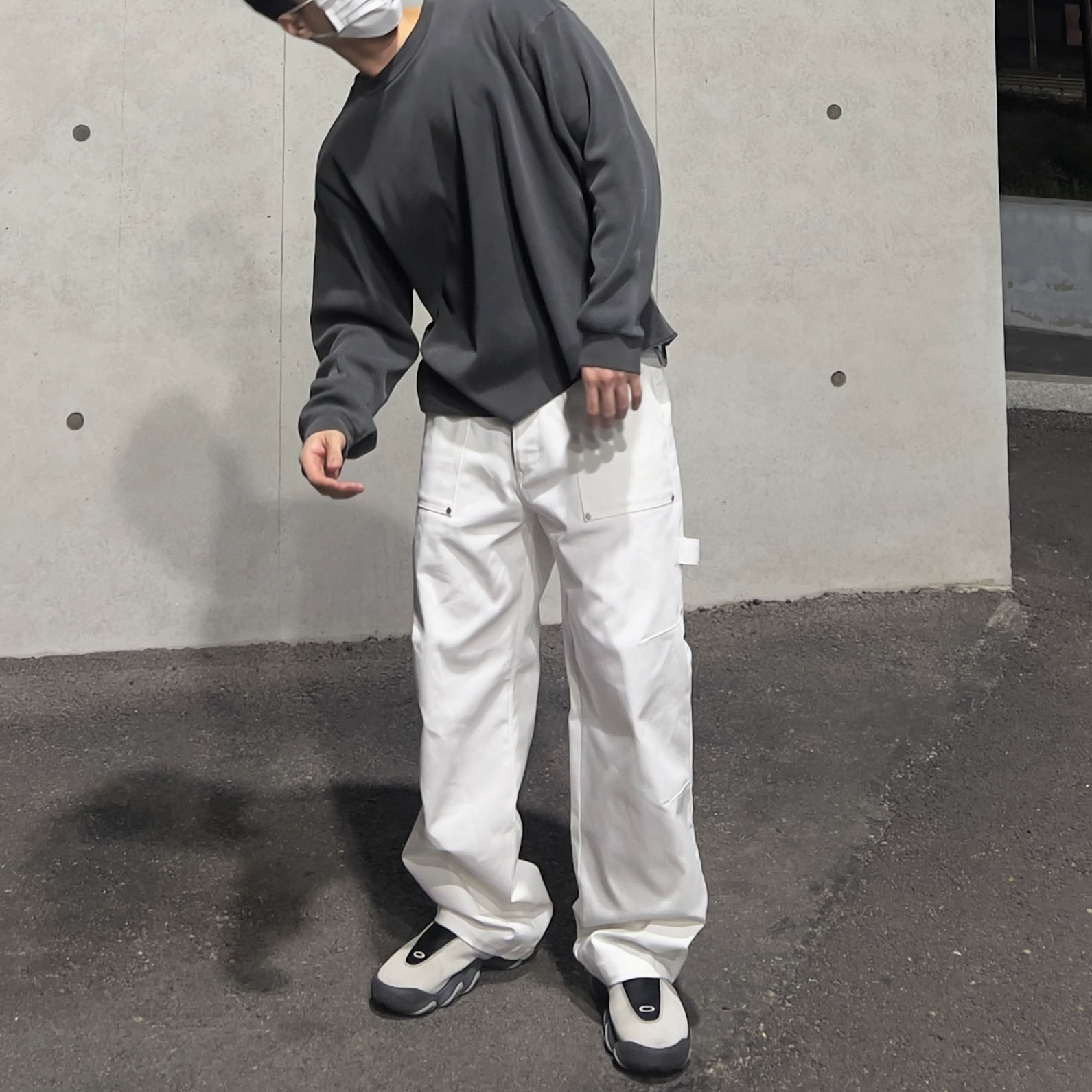 Oakley Factory Team x Brain Dead Flesh White Birch 착용 스타일 - 1