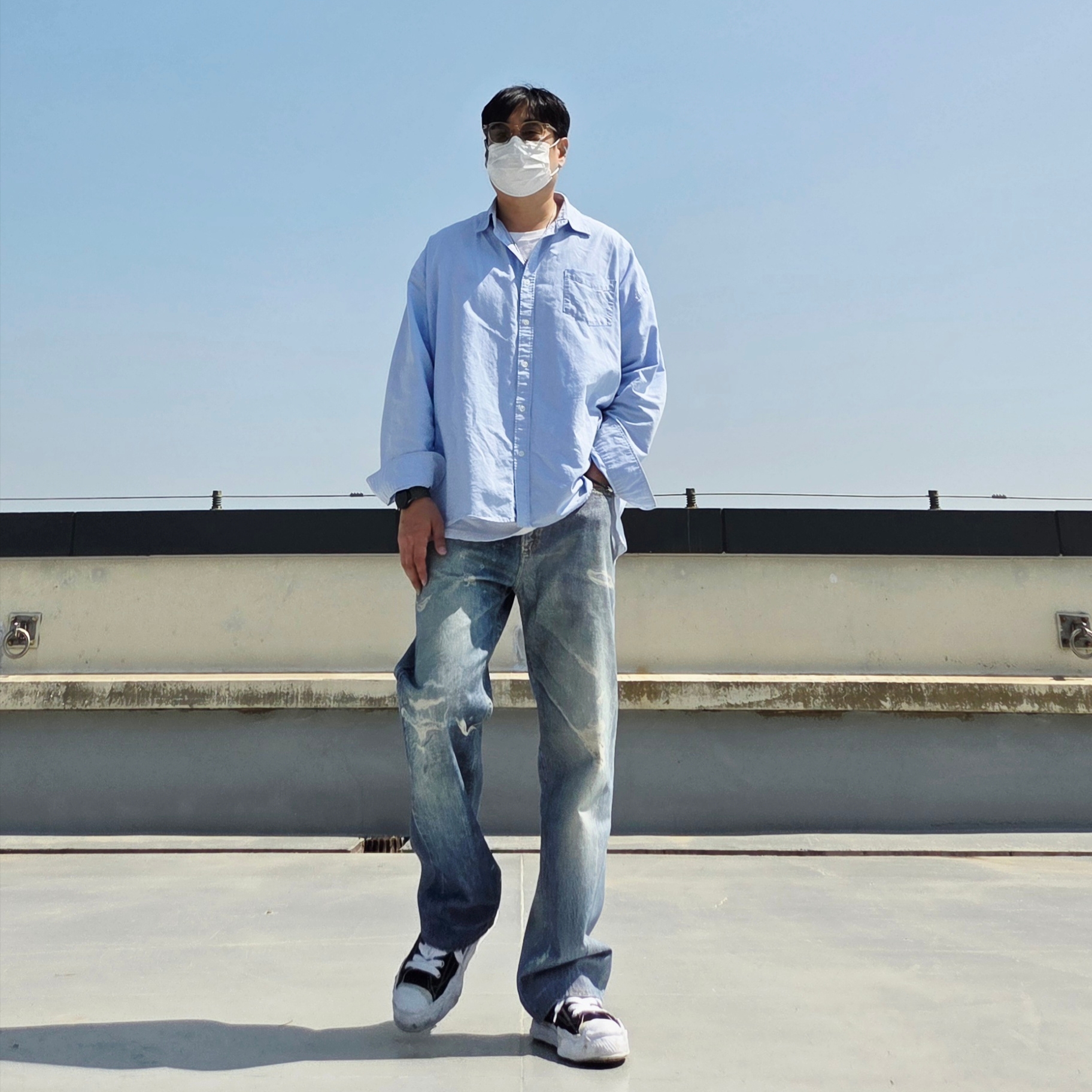 Our Legacy Third Cut Digital Denim Print, Maison Mihara Yasuhiro Hank OG Sole Canvas Low-top Sneakers Black 착용 스타일 - 5