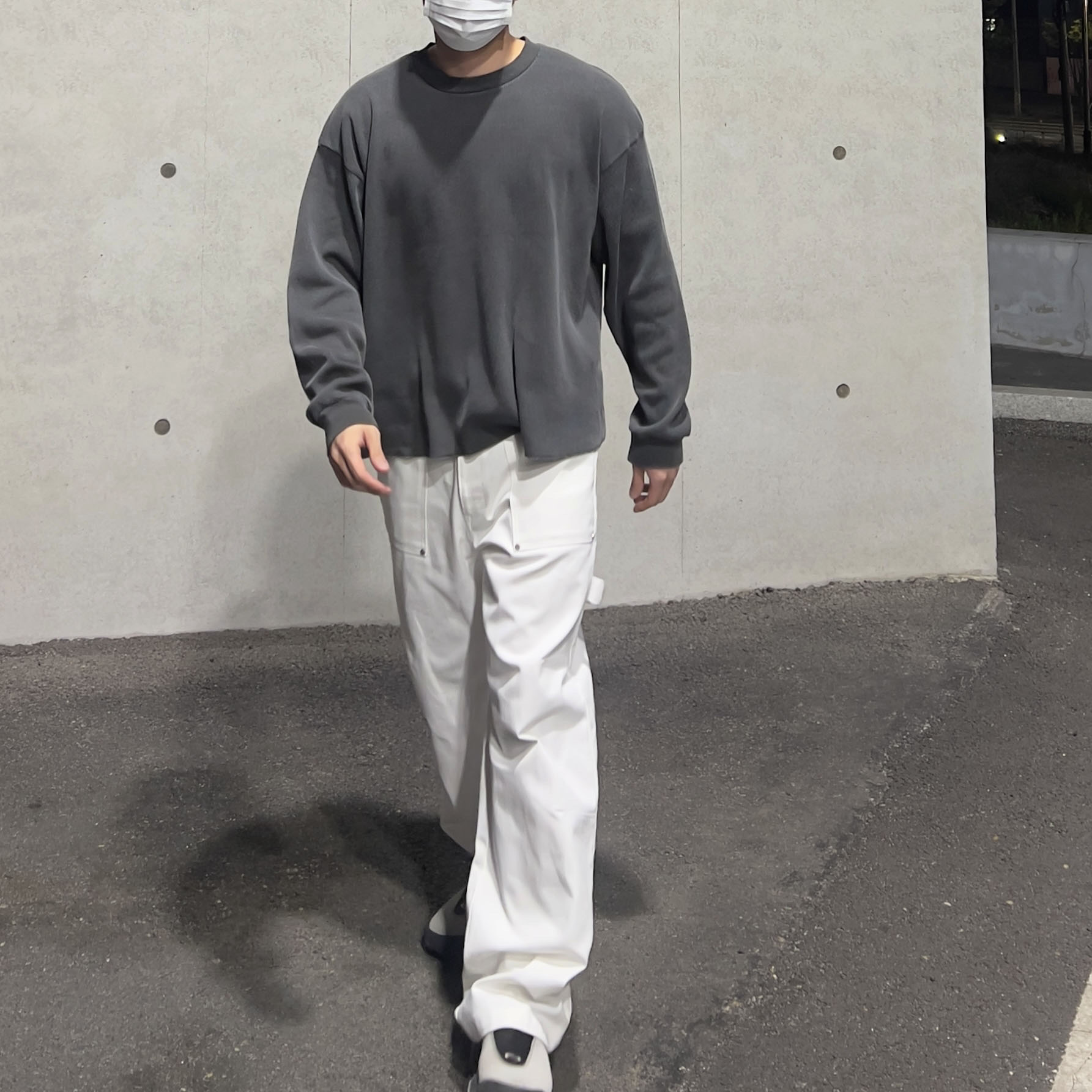 Oakley Factory Team x Brain Dead Flesh White Birch 착용 스타일 - 3