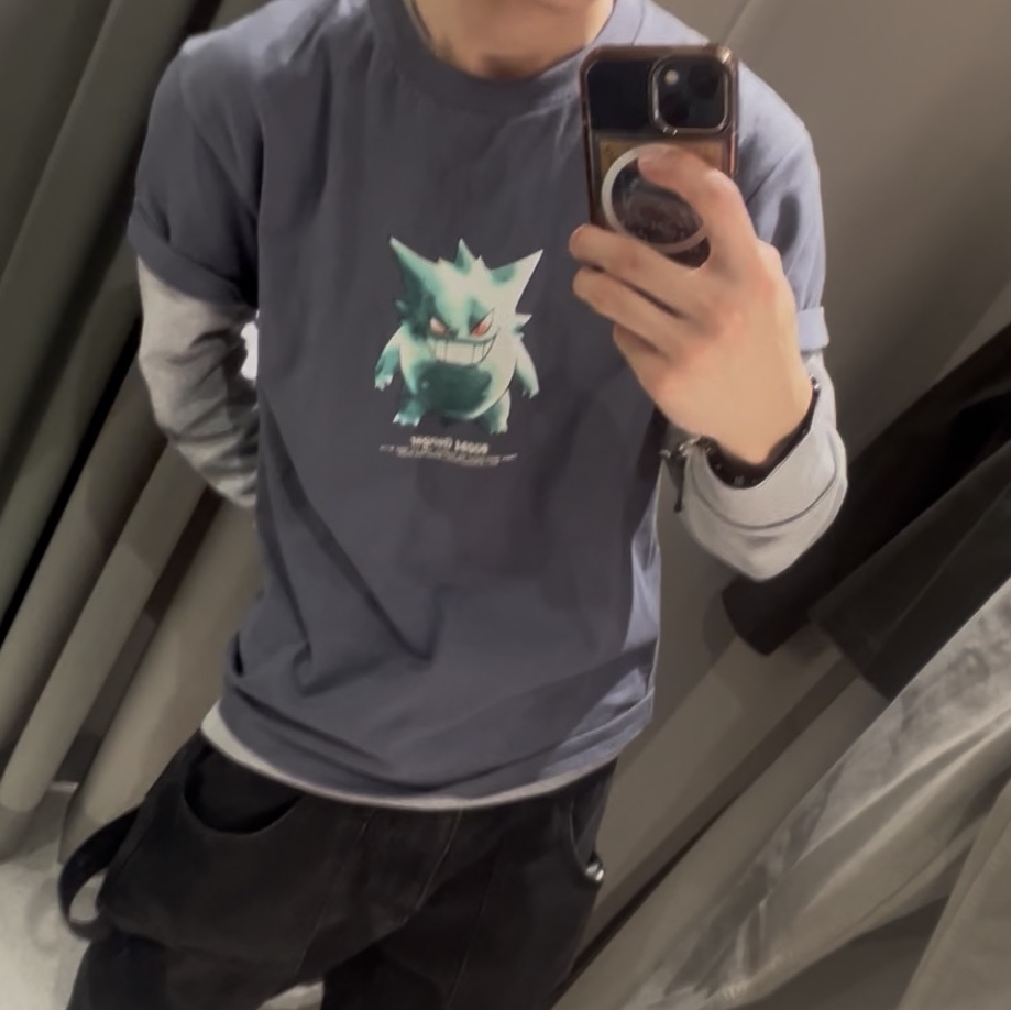 Uniqlo UT x Pokemon Graphhic T-Shirt 1E Gray 착용 스타일 - 2
