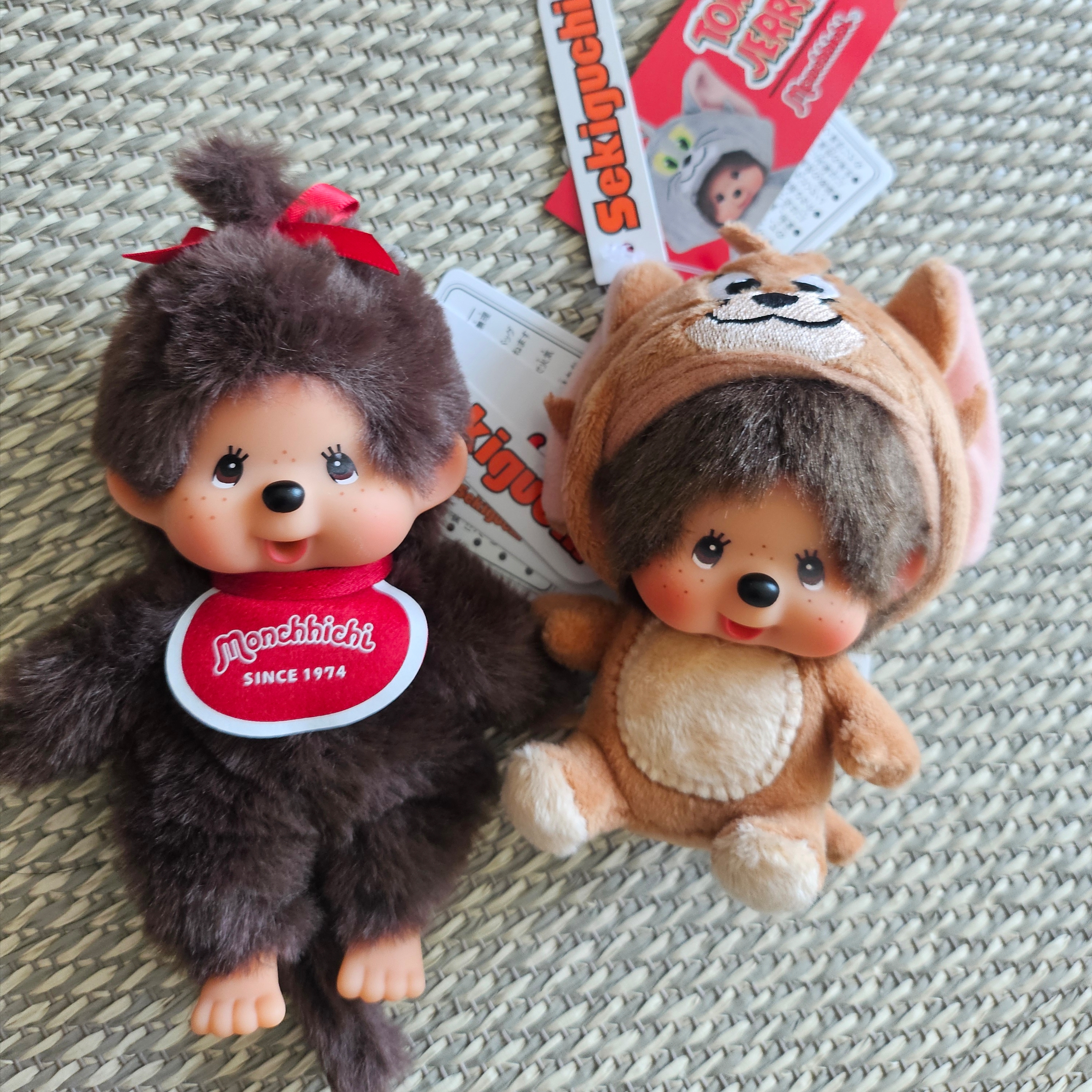 Monchhichi SS Girl Key Chain Brown, Monchhichi x Tom & Jerry SS Doll Mini Key Chain Jerry 착용 스타일