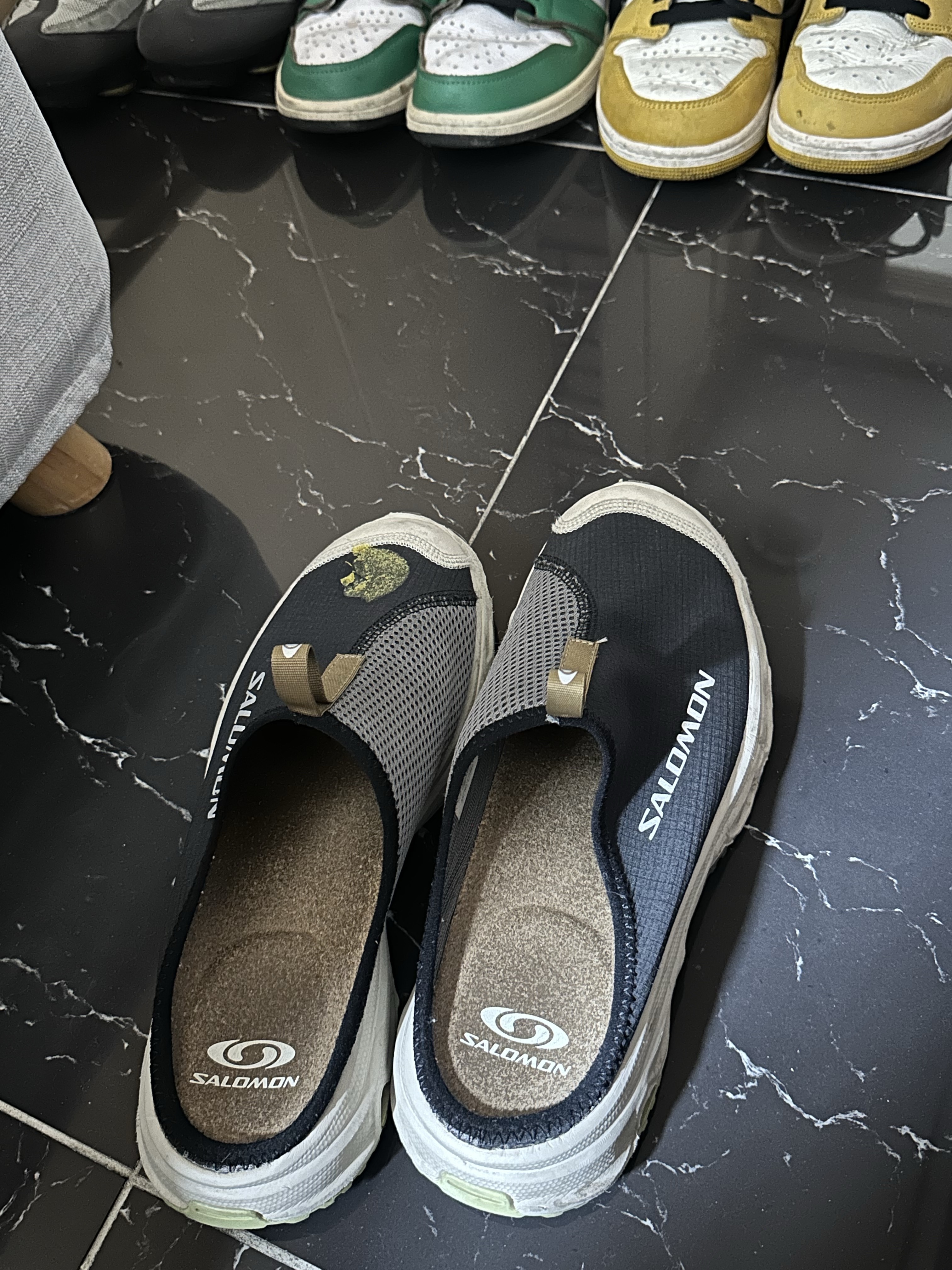 Salomon RX Slide 3.0 Pewter 착용 스타일