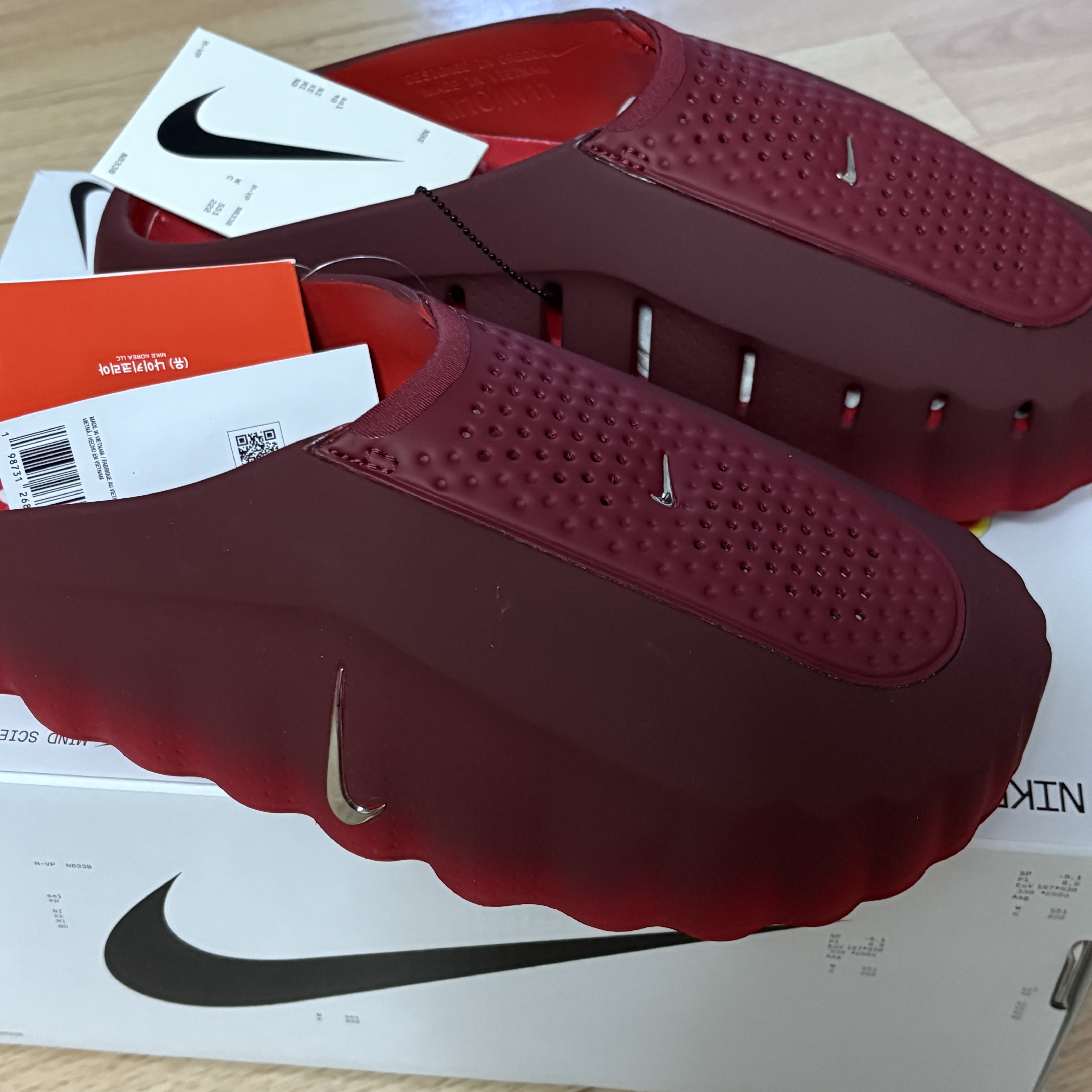 Nike Mind 001 Team Red University Red 착용 스타일