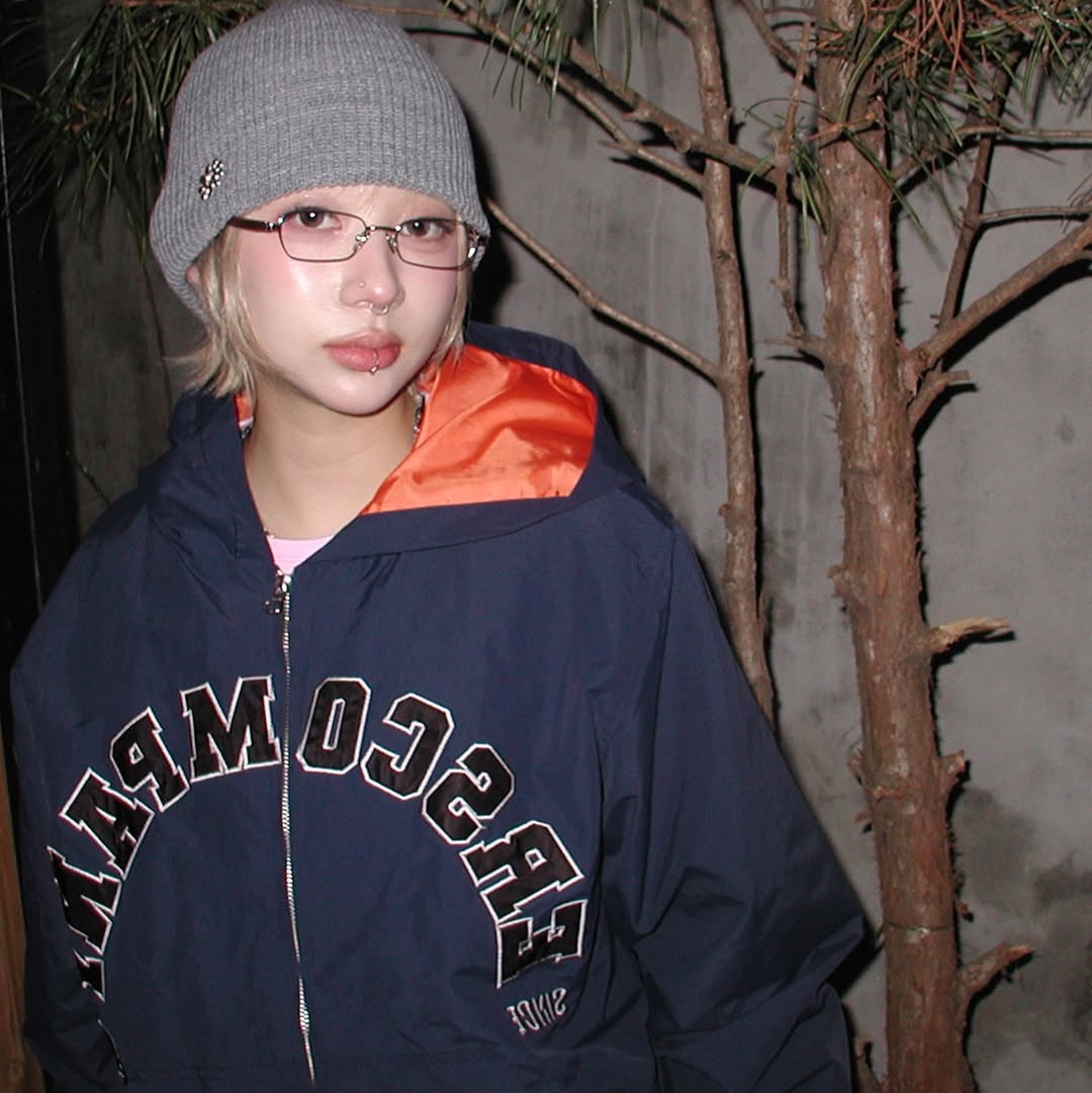 ersco Arch Logo Track Jacket Navy 착용 스타일 - 4