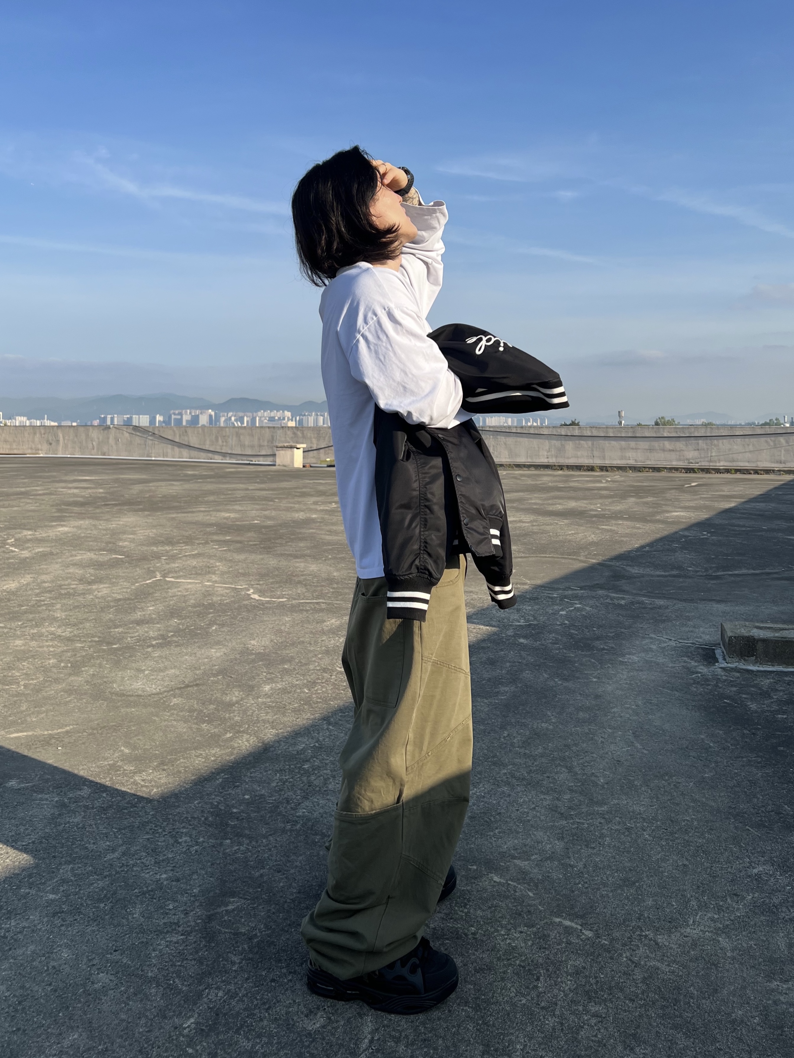 ALEXII Bandana Bear, Undermycar MU.128 Original Logo Cracked Leather Belt Silver / Black 착용 스타일 - 7