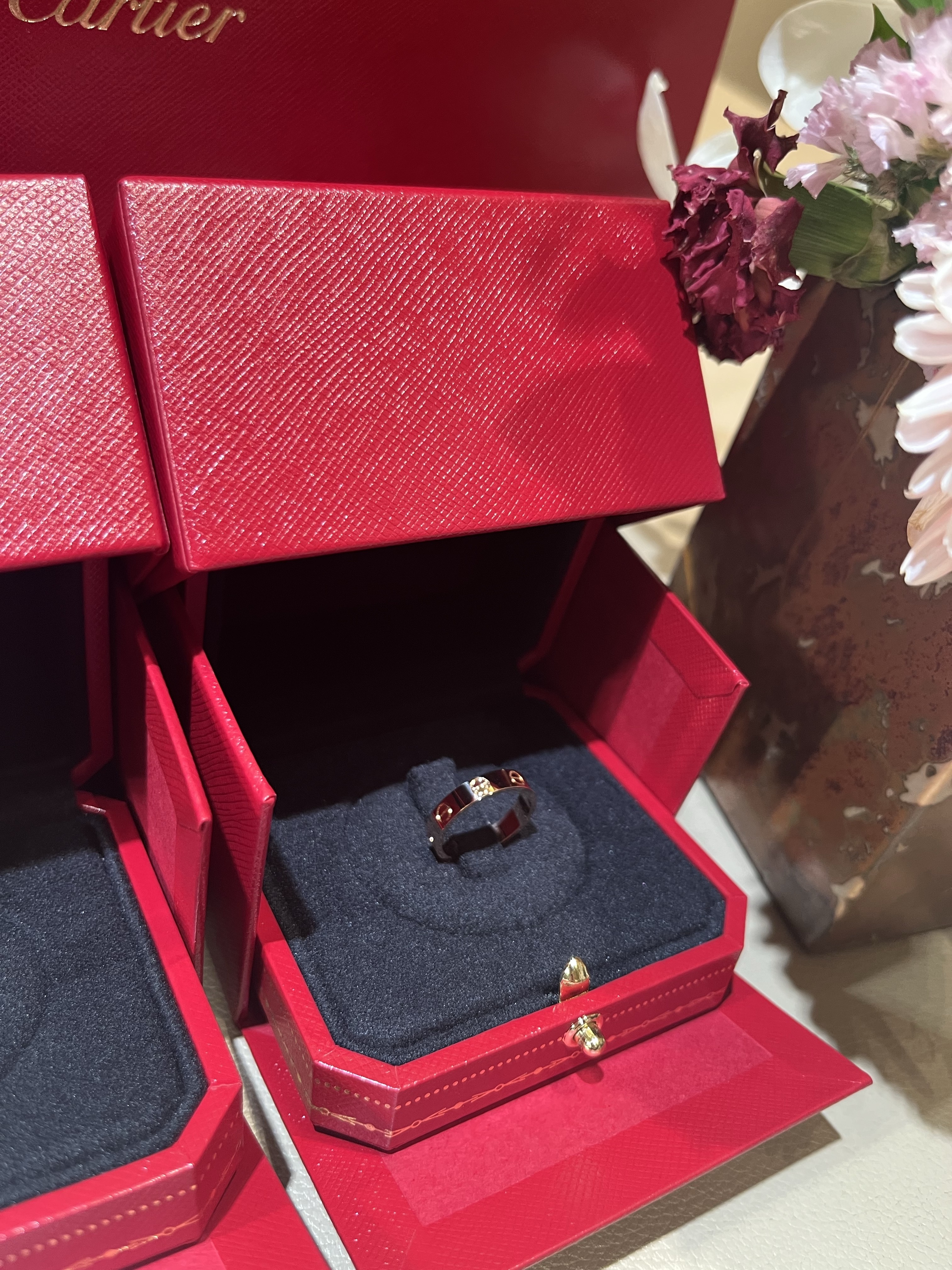 Cartier Love Wedding Band Rose Gold, Cartier Love Small Ring Pink Gold 착용 스타일 - 4