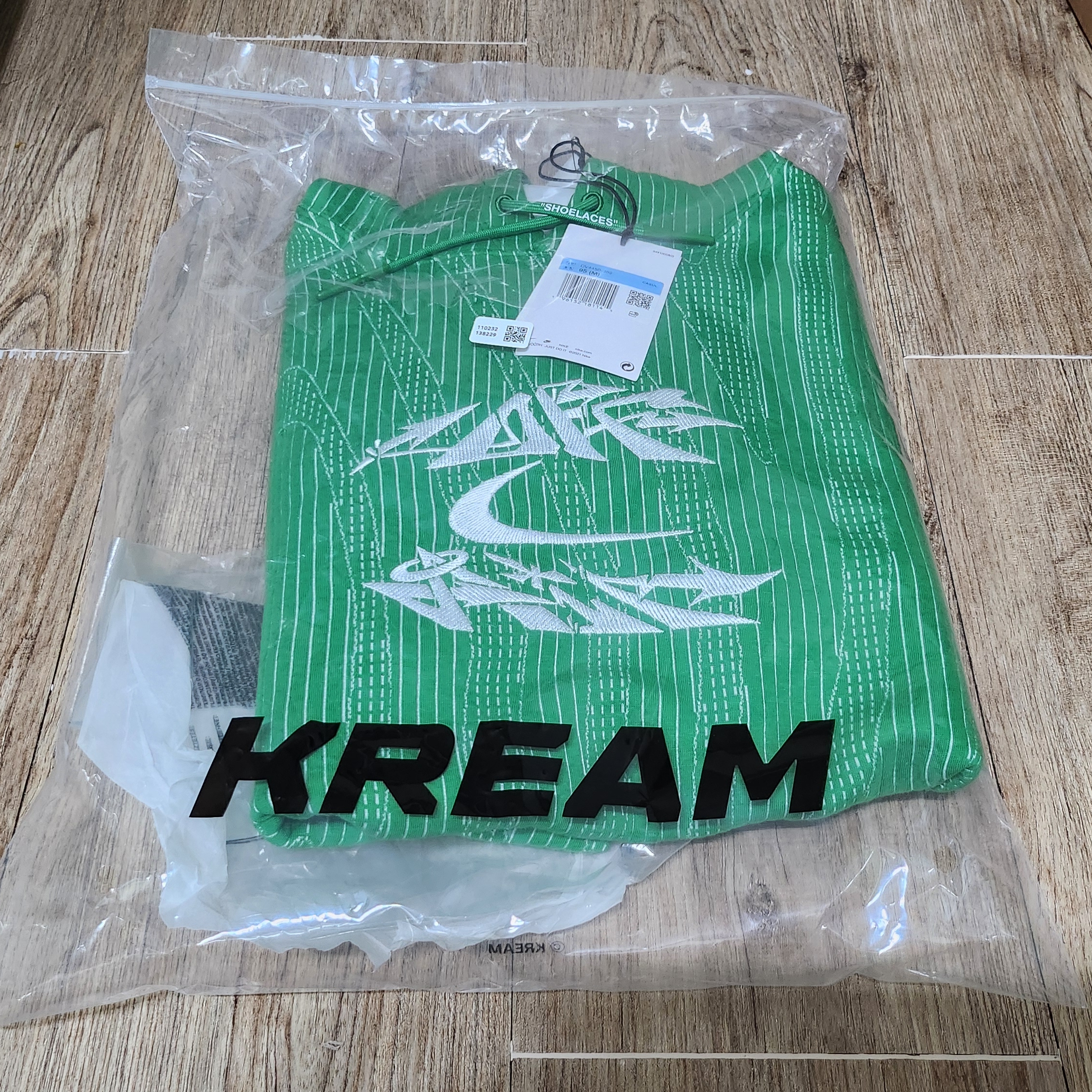 Nike x Off-White Engineered Hoodie Kelly Green - Asia 착용 스타일 - 4