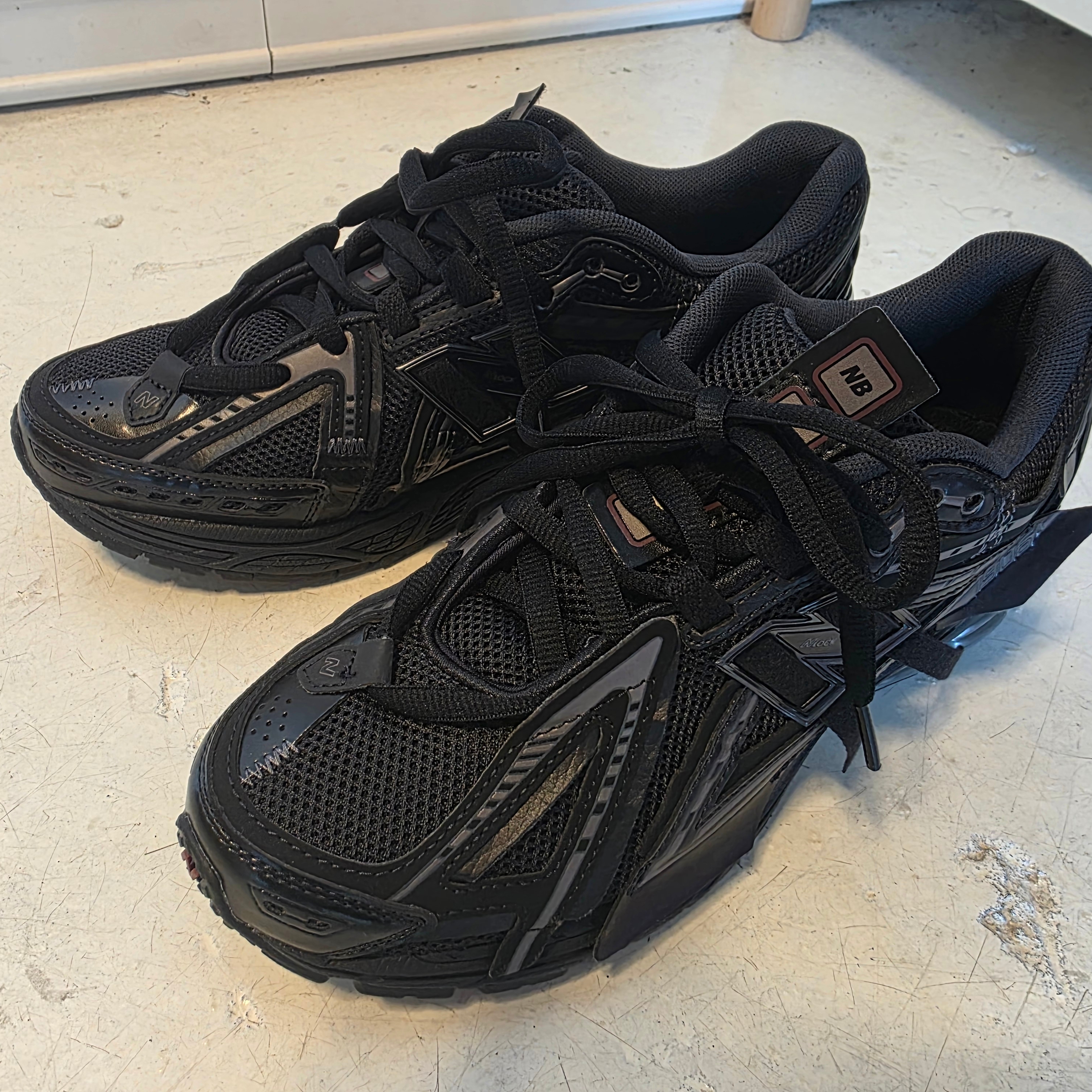 New Balance 1906A Black 착용 스타일 - 1