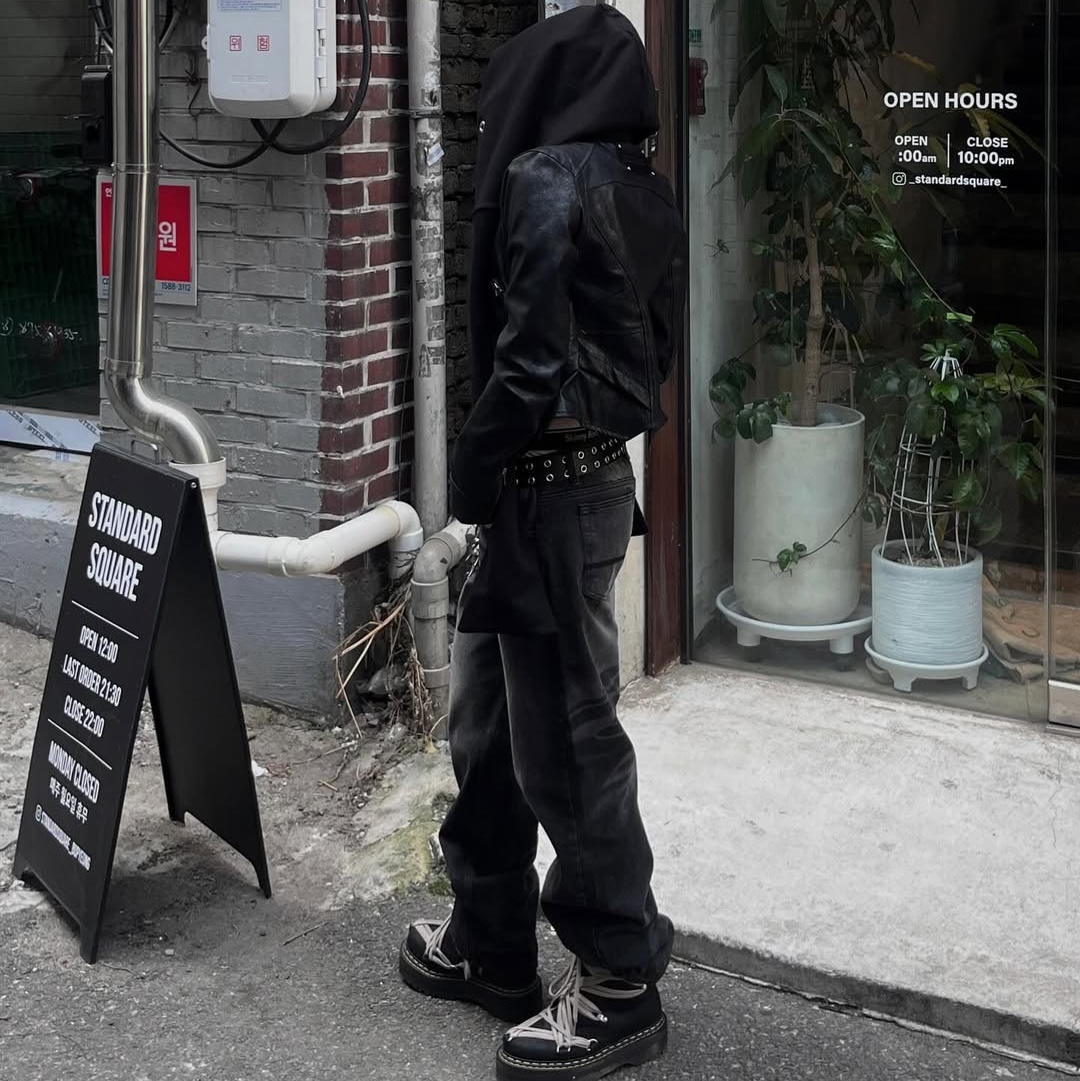 ersco Wahed Regular Jeans Black 착용 스타일 - 3