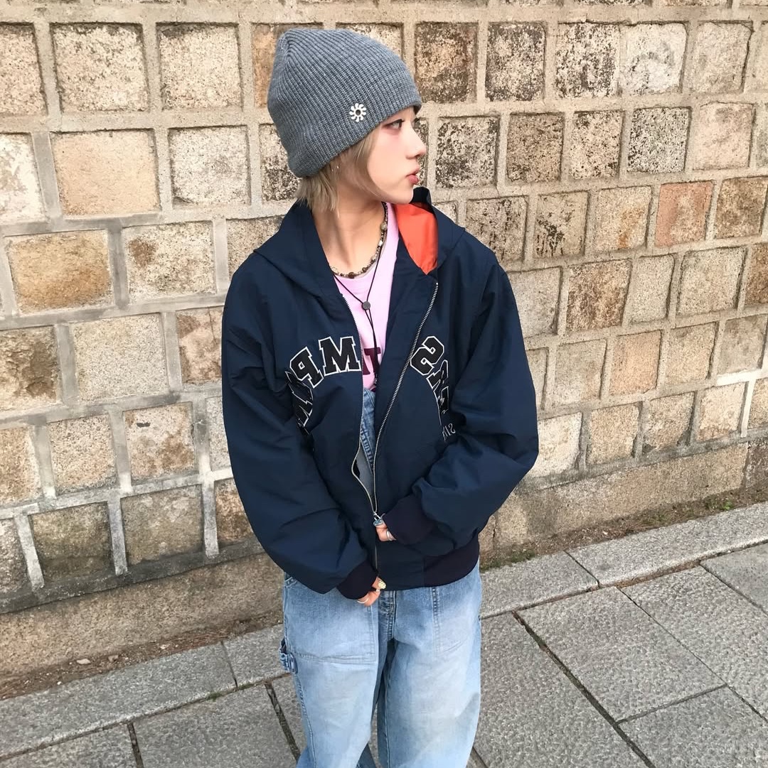 ersco Arch Logo Track Jacket Navy 착용 스타일 - 6