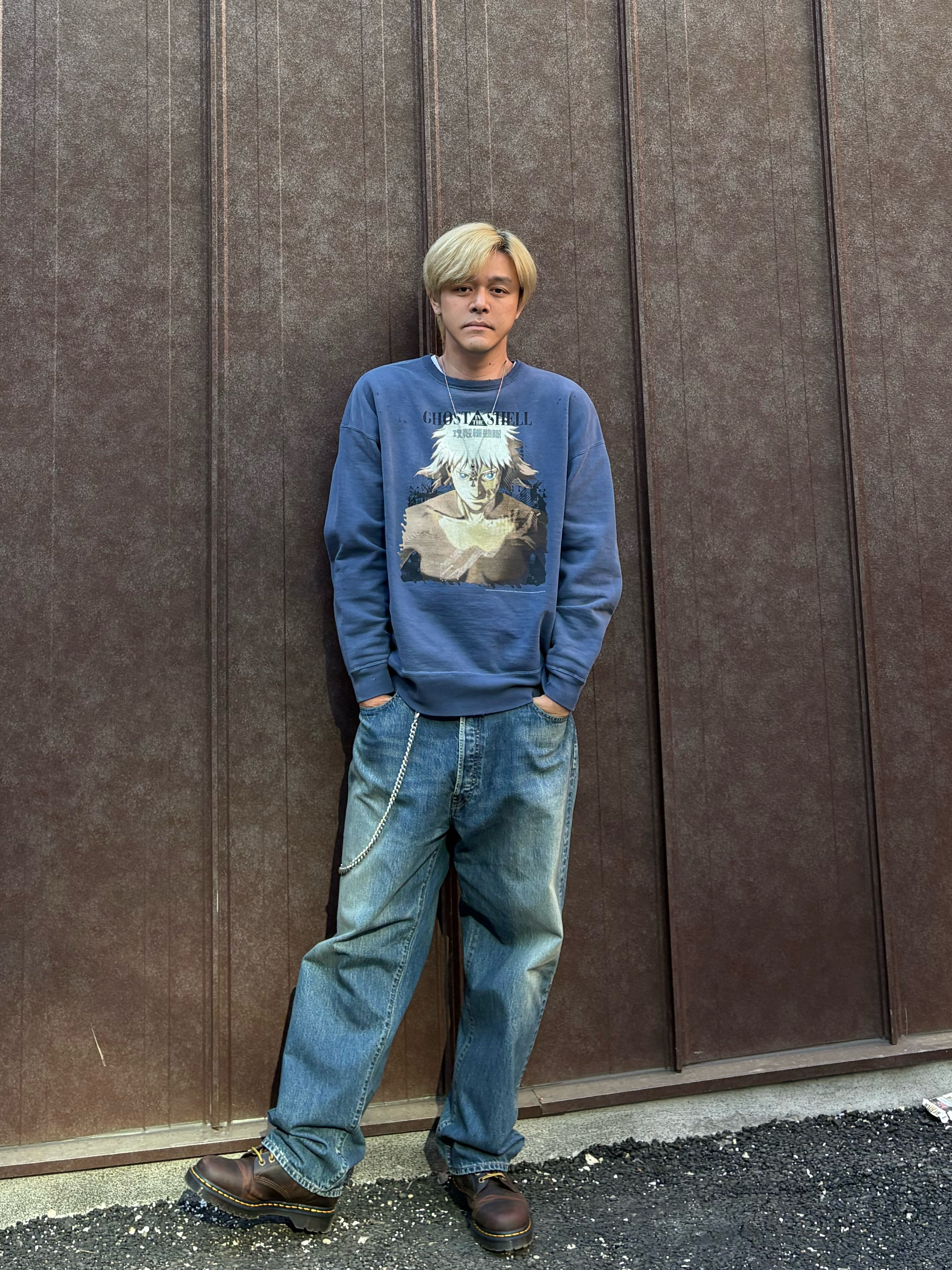 Saint Mxxxxxx x Ghost in The Shell Crewneck Sweatshirt Navy - 25SS, A.Presse No.22 Washed Wide Denim Pants Indigo - 26SS 착용 스타일 - 1