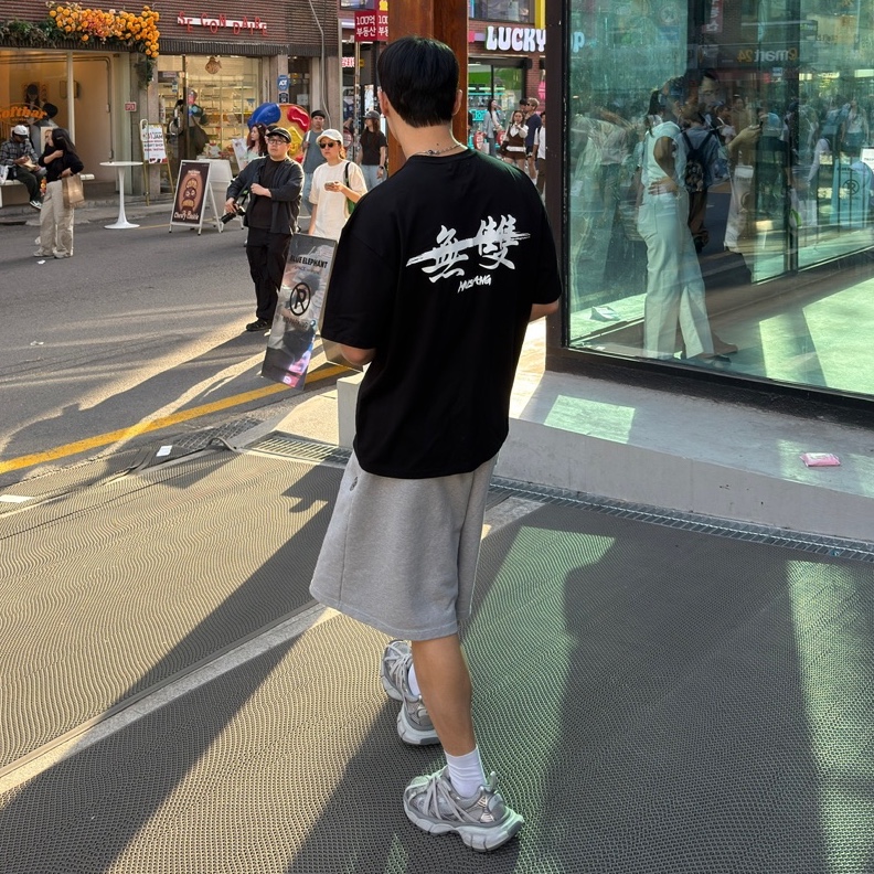 Knitted Bermuda Traning Half Pants Melange Grey, Balenciaga 3XL Extreme Lace Sneakers White Grey 착용 스타일
