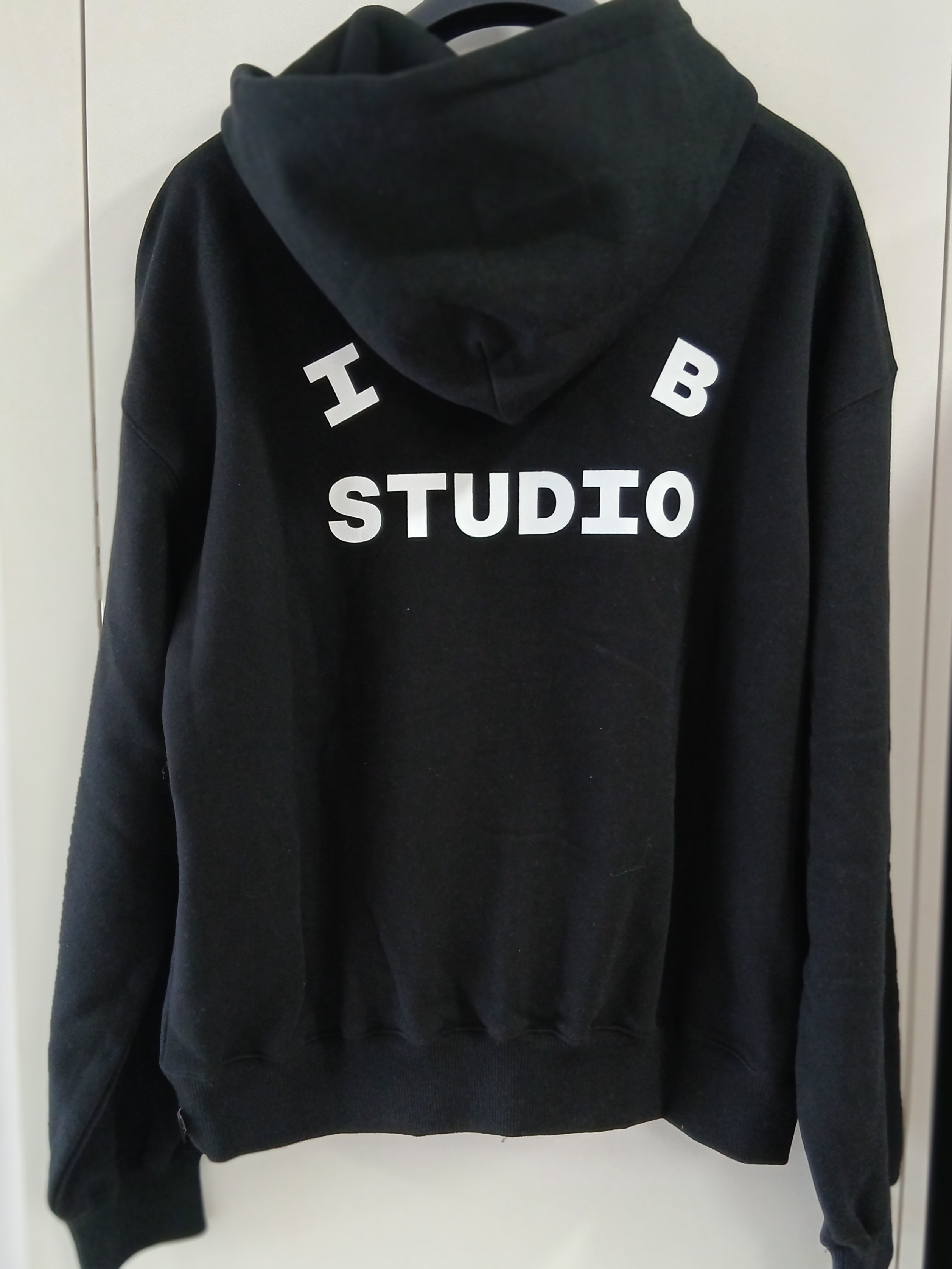 IAB Studio Zip-Up Hoodie Black - 26SS 착용 스타일 - 2