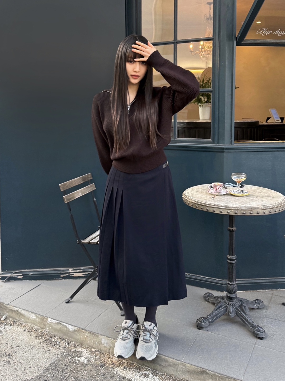 (W) Zara Buckled Biker Flat Ankle Boots Brown, COYSEIO Coy Bumble Sneakers Black 착용 스타일 - 4