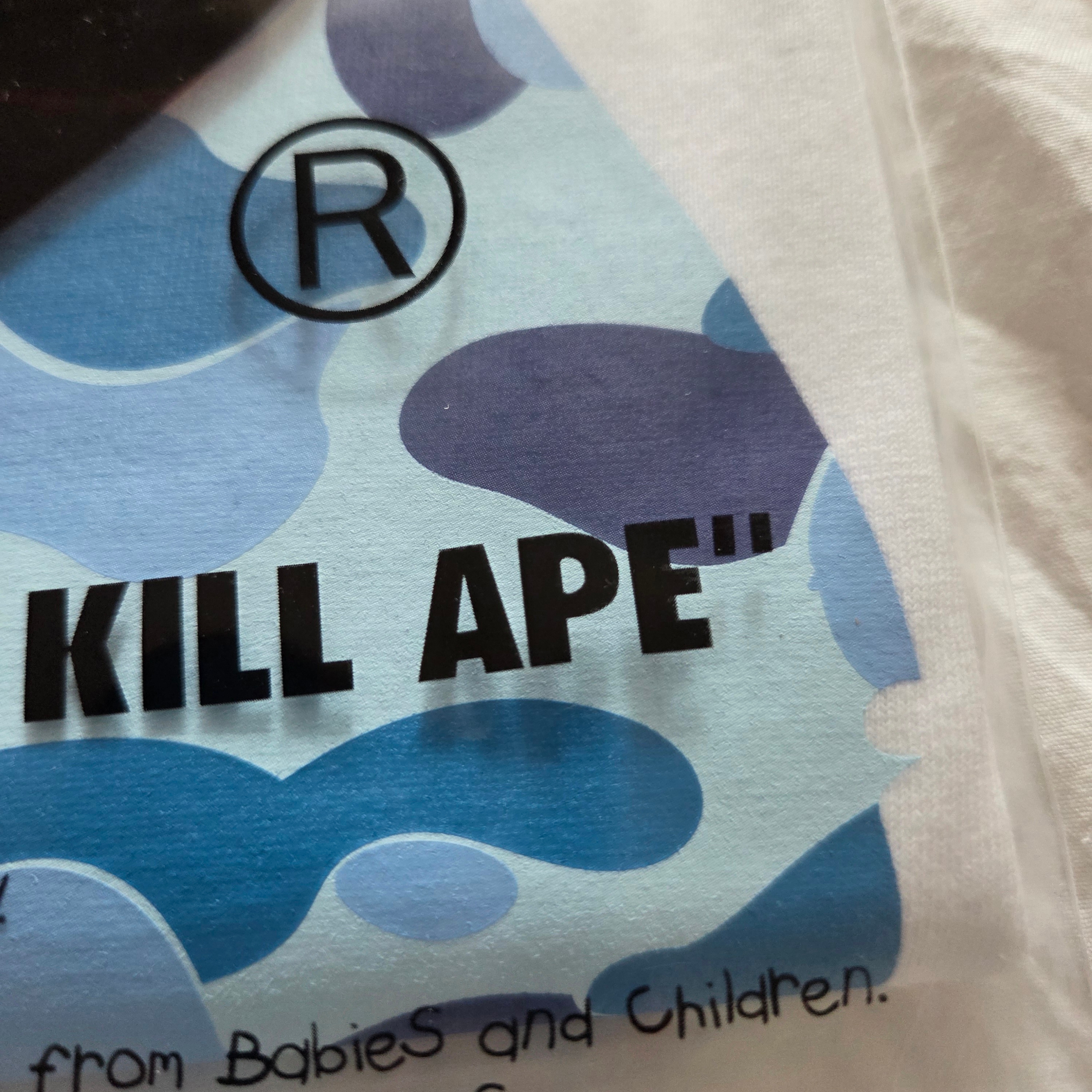 BAPE ABC Camo By Bathing Ape T-Shirt White Blue, BAPE ABC Camo By Bathing Ape T-Shirt White Blue 착용 스타일 - 2