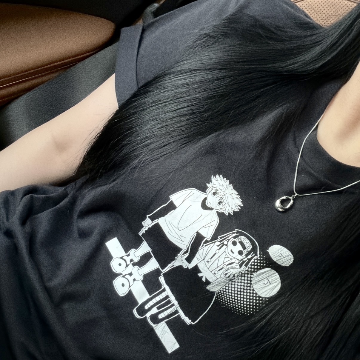 Uniqlo UT Shueisha 100th Anniversary Hunter x Hunter T-Shirt Black 착용 스타일