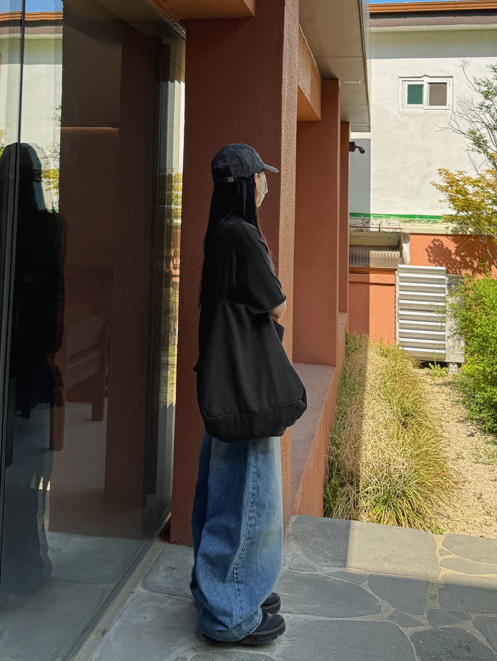 (W) Matin Kim Matin Camouflage Cap Charcoal, Dr. Martens Reeder Wyoming Leather Utility Shoes Black 착용 스타일 - 8