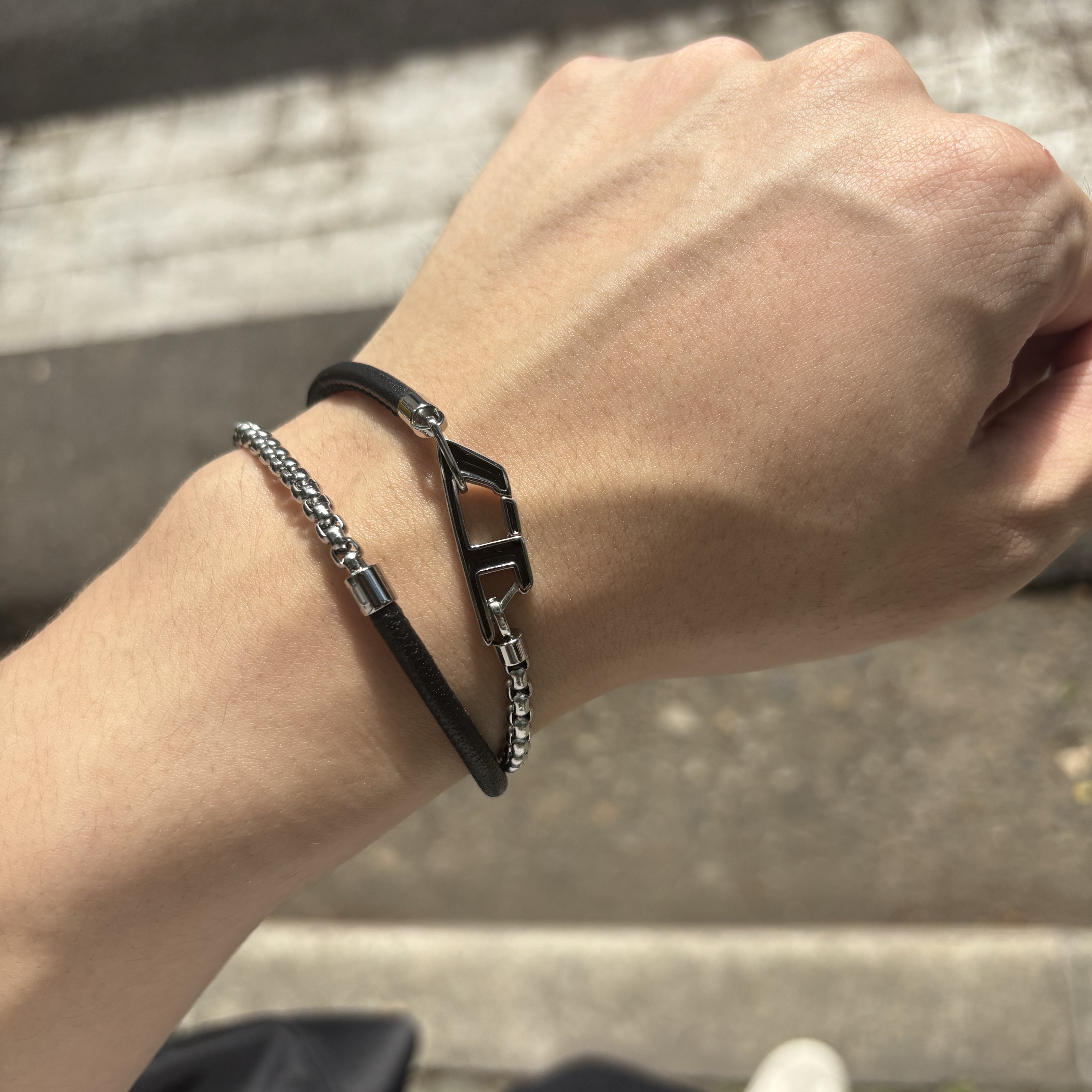 Diesel Dx1472 Stainless Steel Chain Bracelet Silver Black 착용 스타일