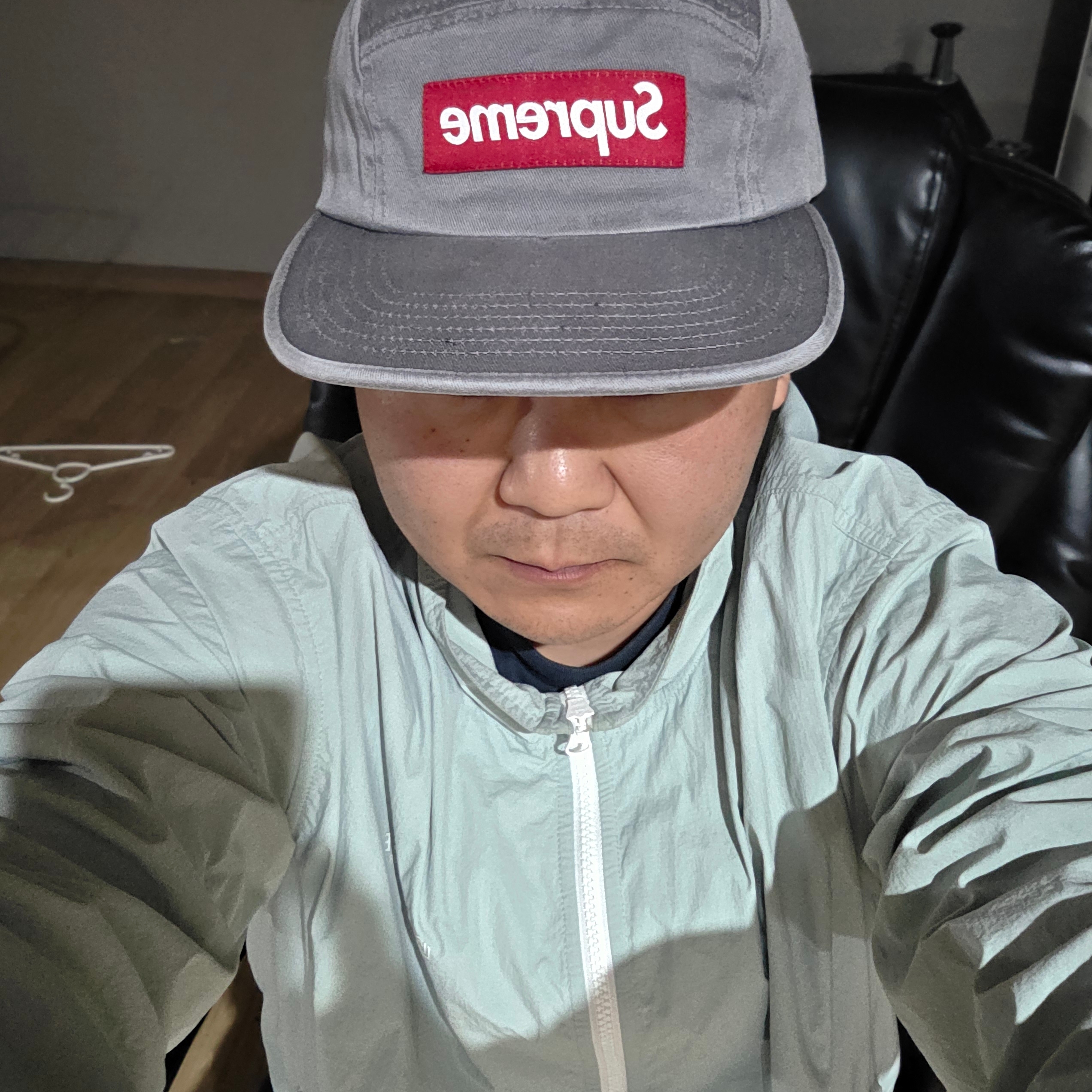 Supreme Washed Chino Twill Camp Cap Grey - 26SS 착용 스타일