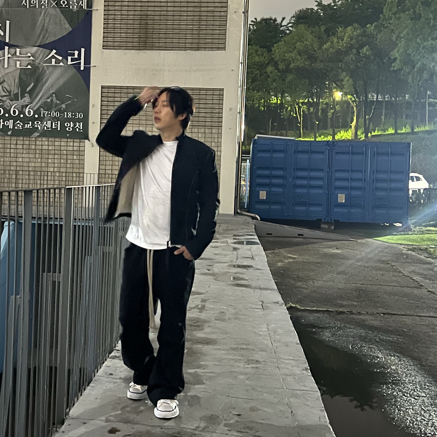 Undermycar Hydrogen Seam Lambskin Jacket Deep Green, Wapworks Flare Layerd Sweat Pants Black 착용 스타일 - 2