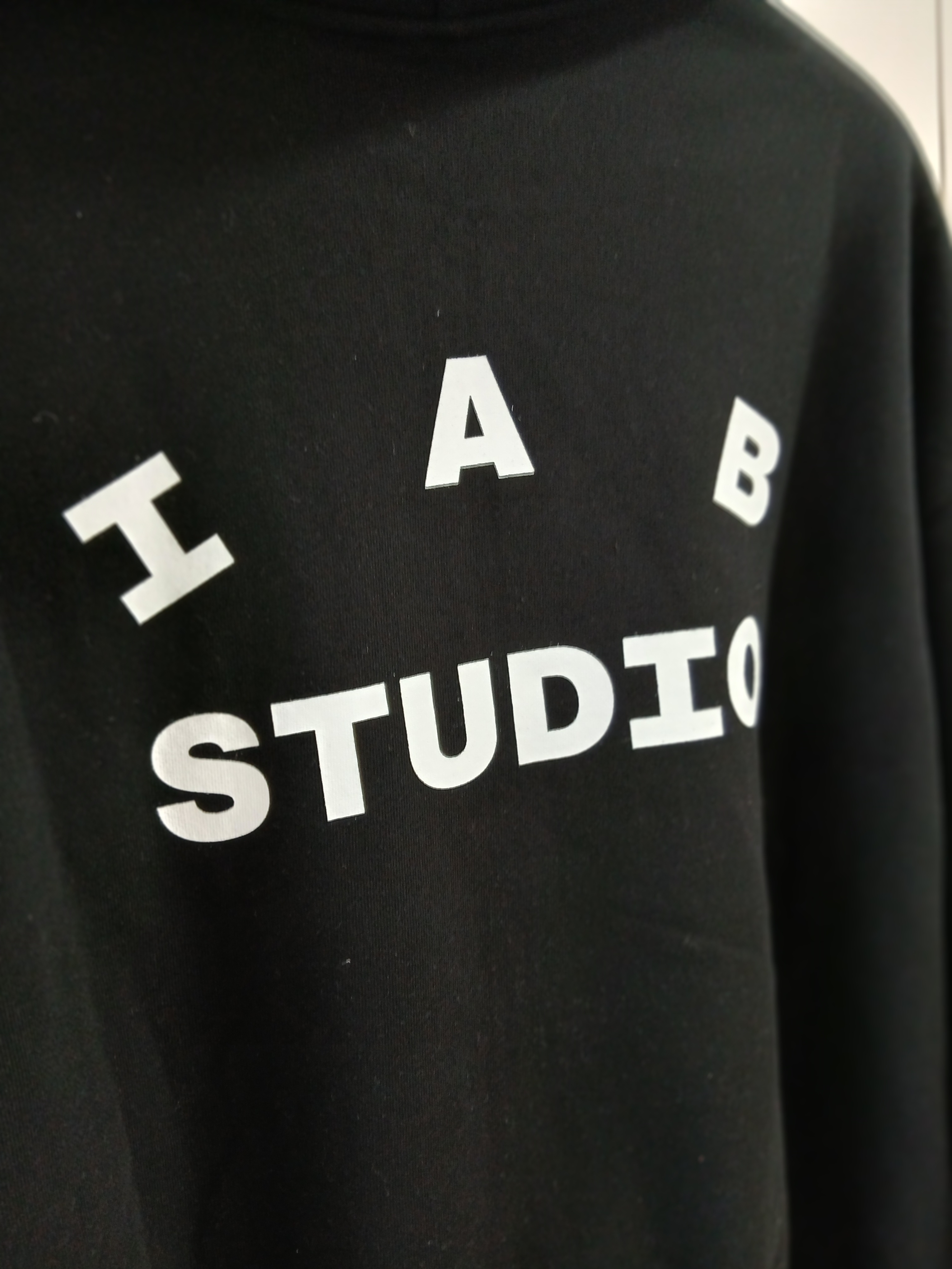 IAB Studio Zip-Up Hoodie Black - 26SS 착용 스타일 - 6