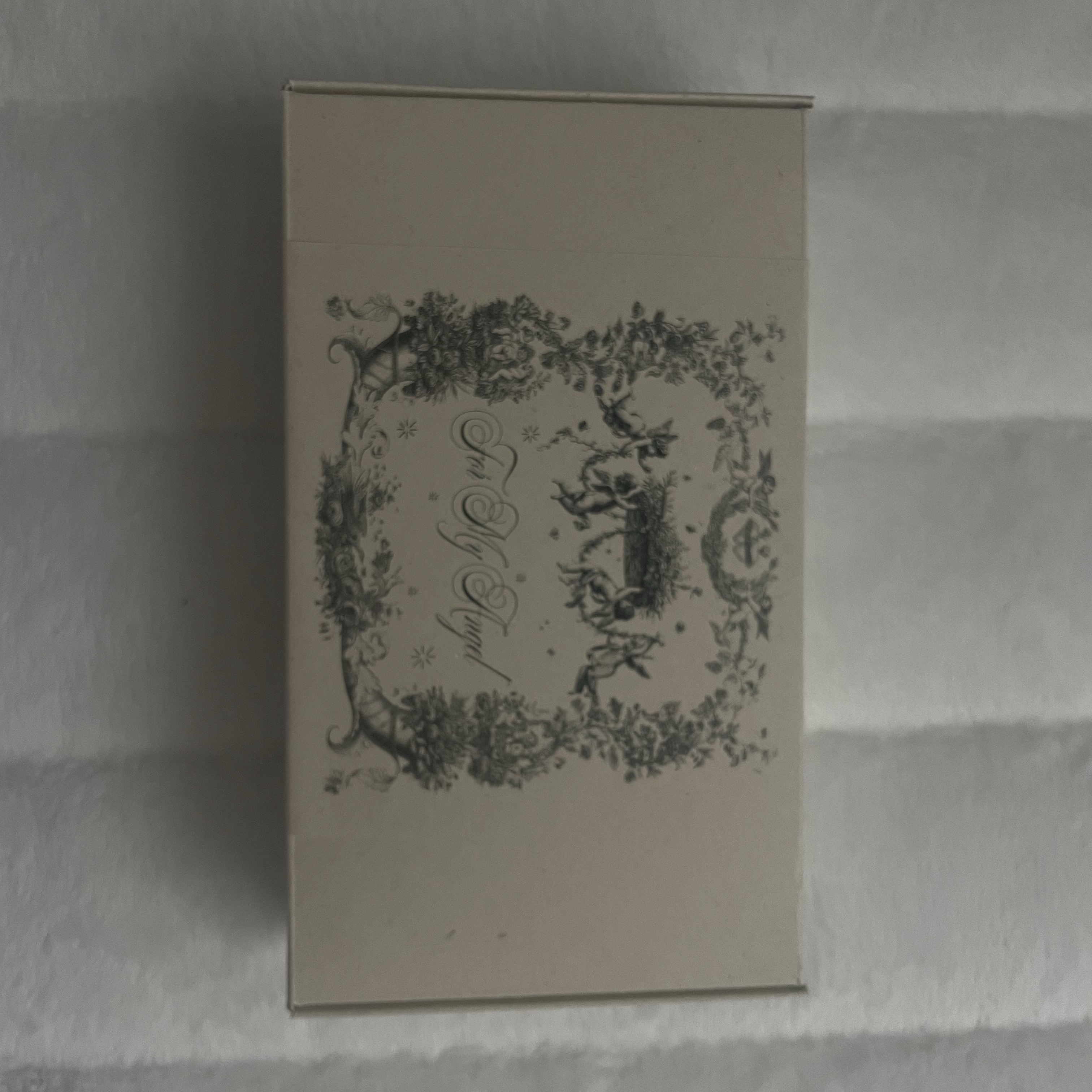MOCKGA Angel Case 착용 스타일 - 3